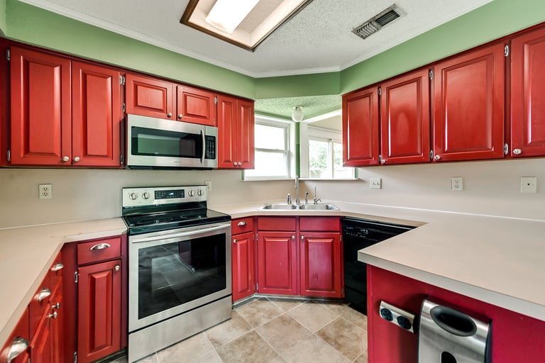 Photo 7 of 24 - 6913 Egan Way, Fort Worth, TX 76137
