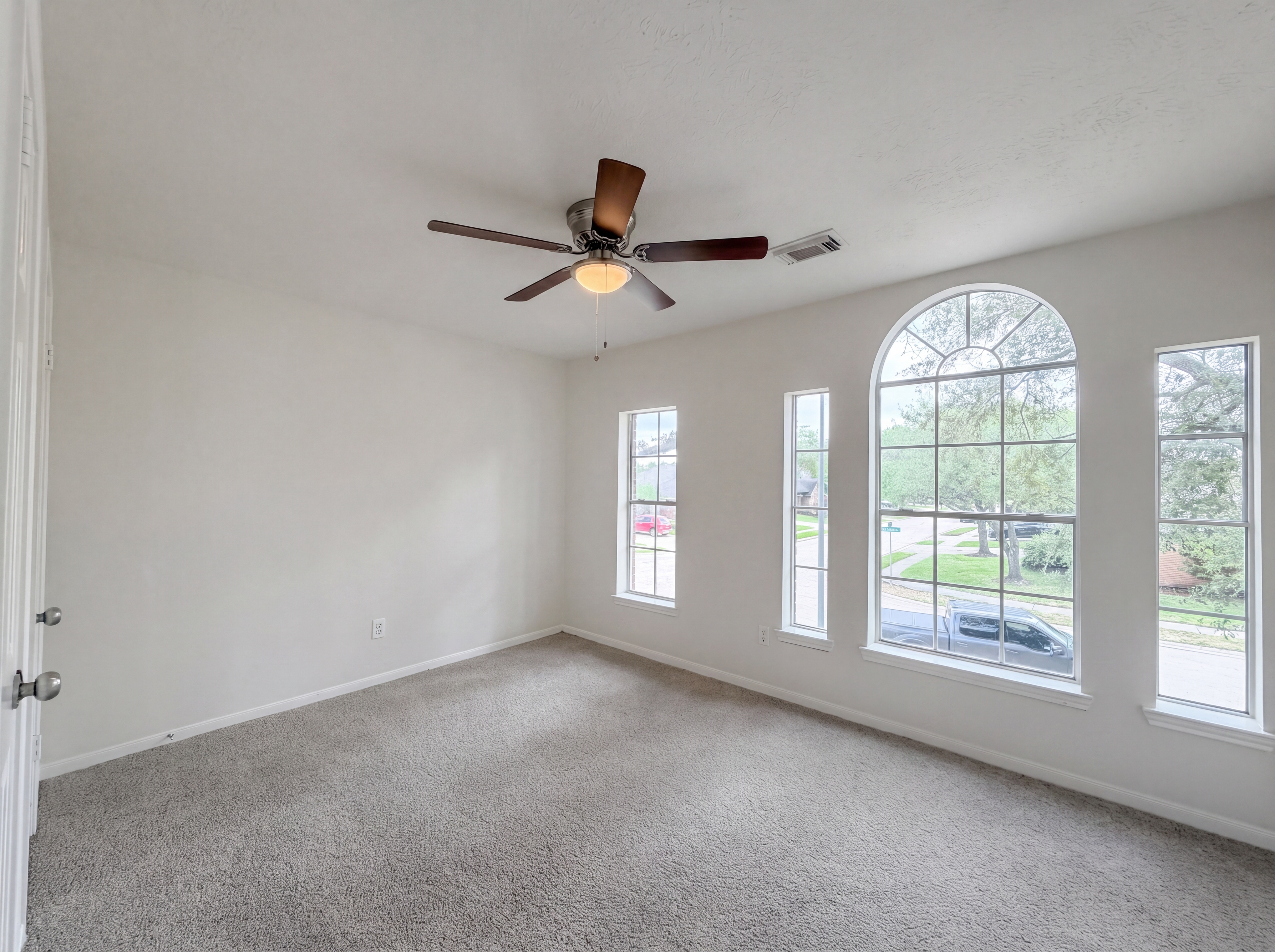 Photo 4 of 33 of 3106 Forrester Dr, Pearland, TX