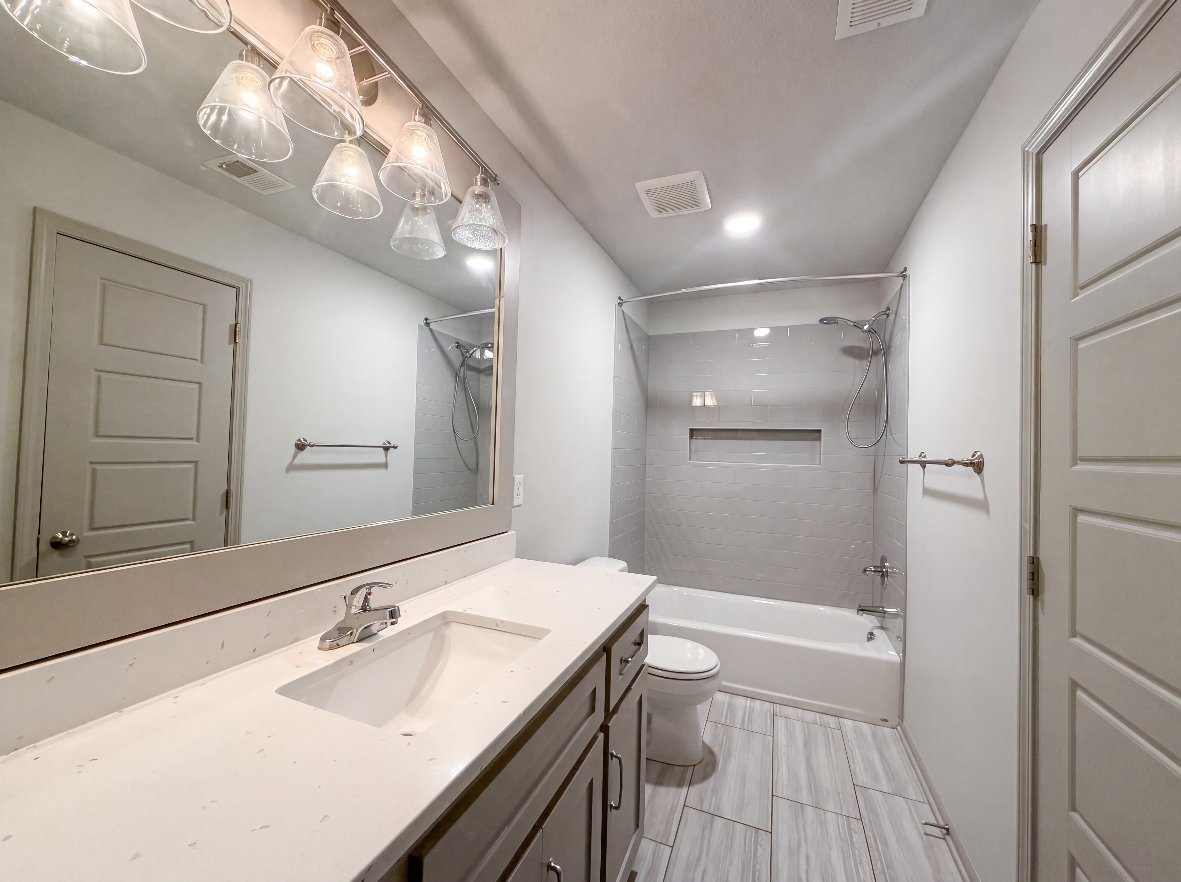 Photo 19 of 34 of 7540 N Amity Ave, Kansas City, MO