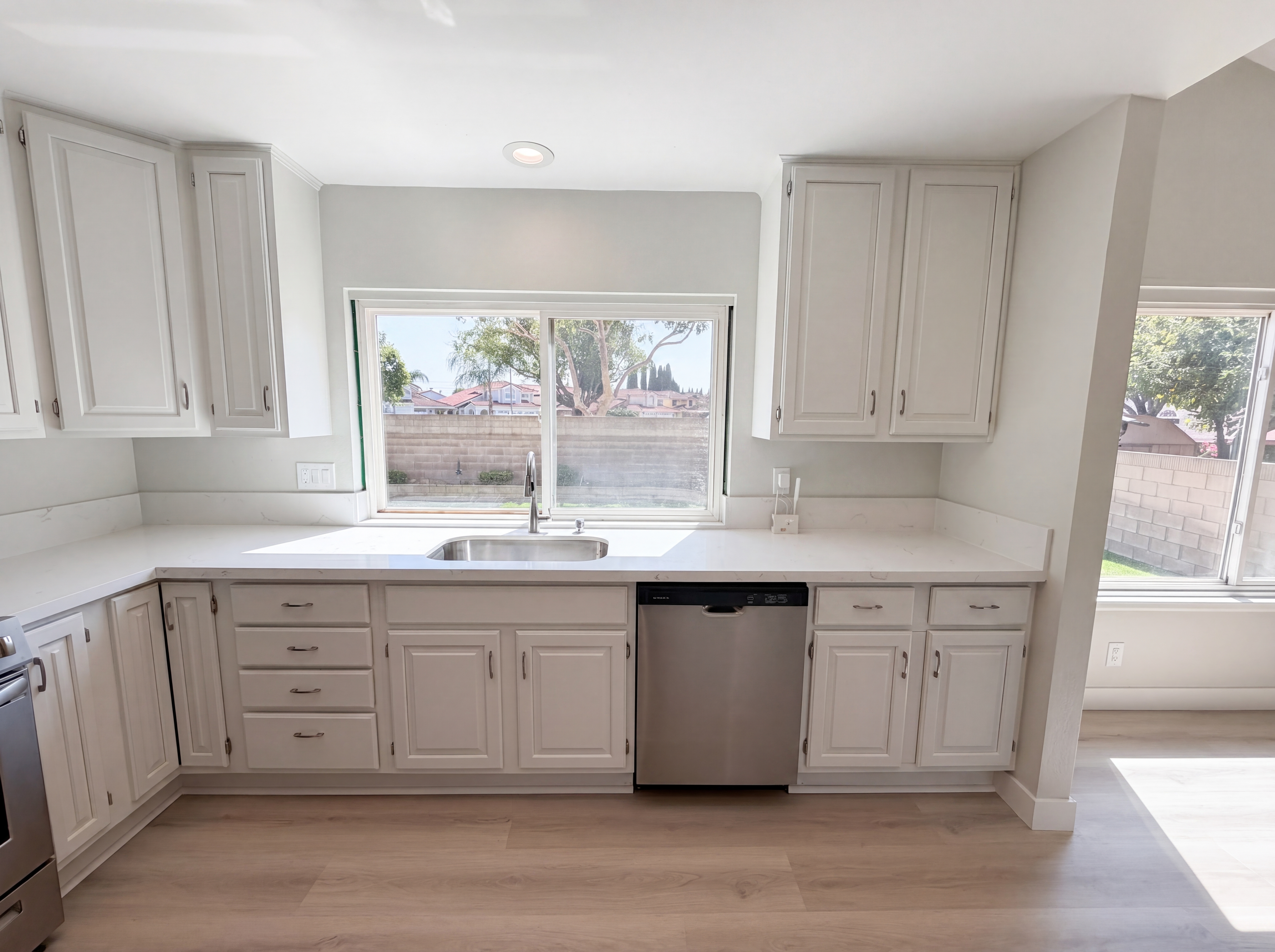 Photo 8 of 25 of 2334 W Chandler Ave, Santa Ana, CA