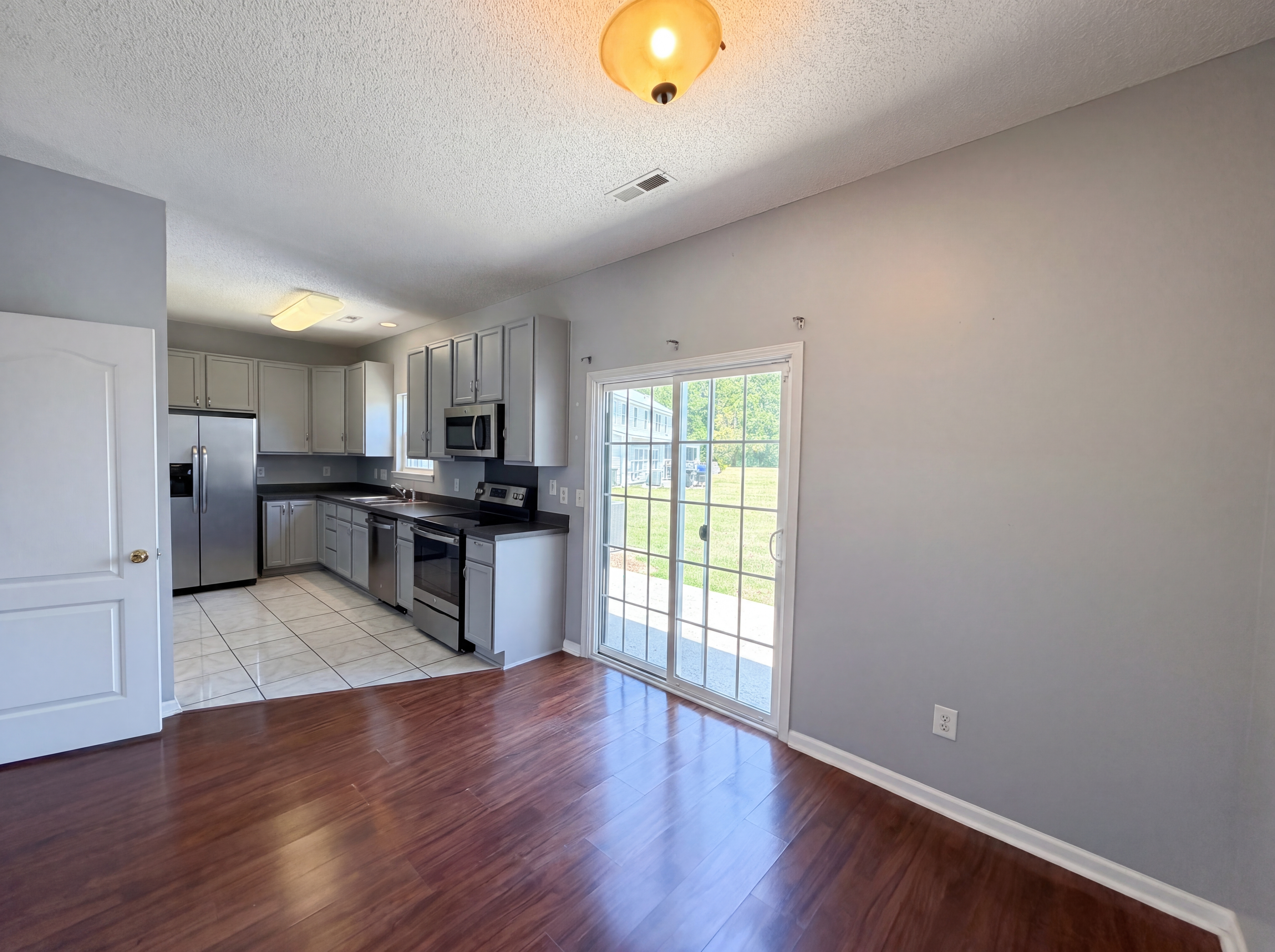 Photo 8 of 20 of 212 Congaree River Dr, Summerville, SC