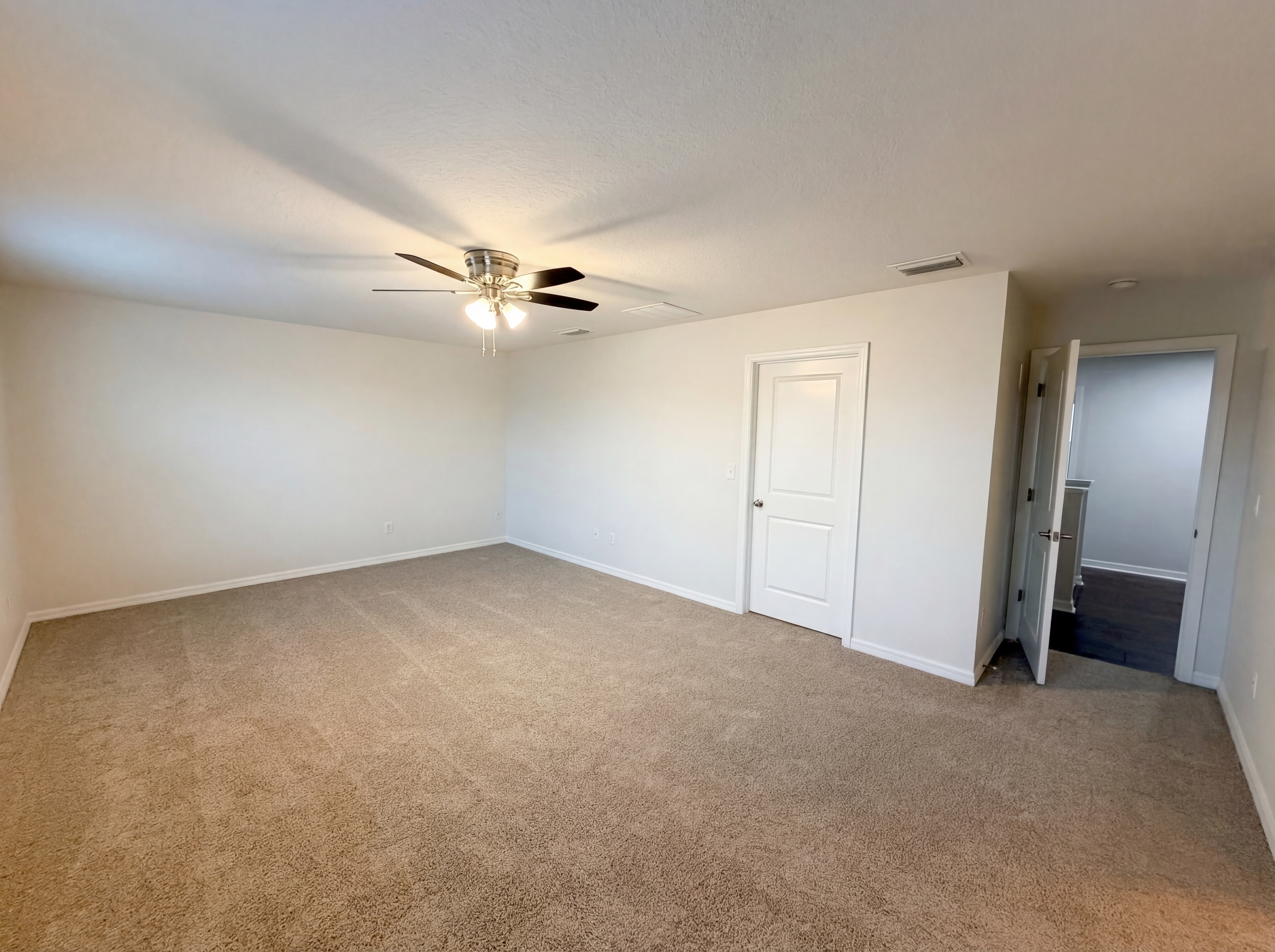 Photo 23 of 34 of 35687 Hillbrook Ave, Zephyrhills, FL