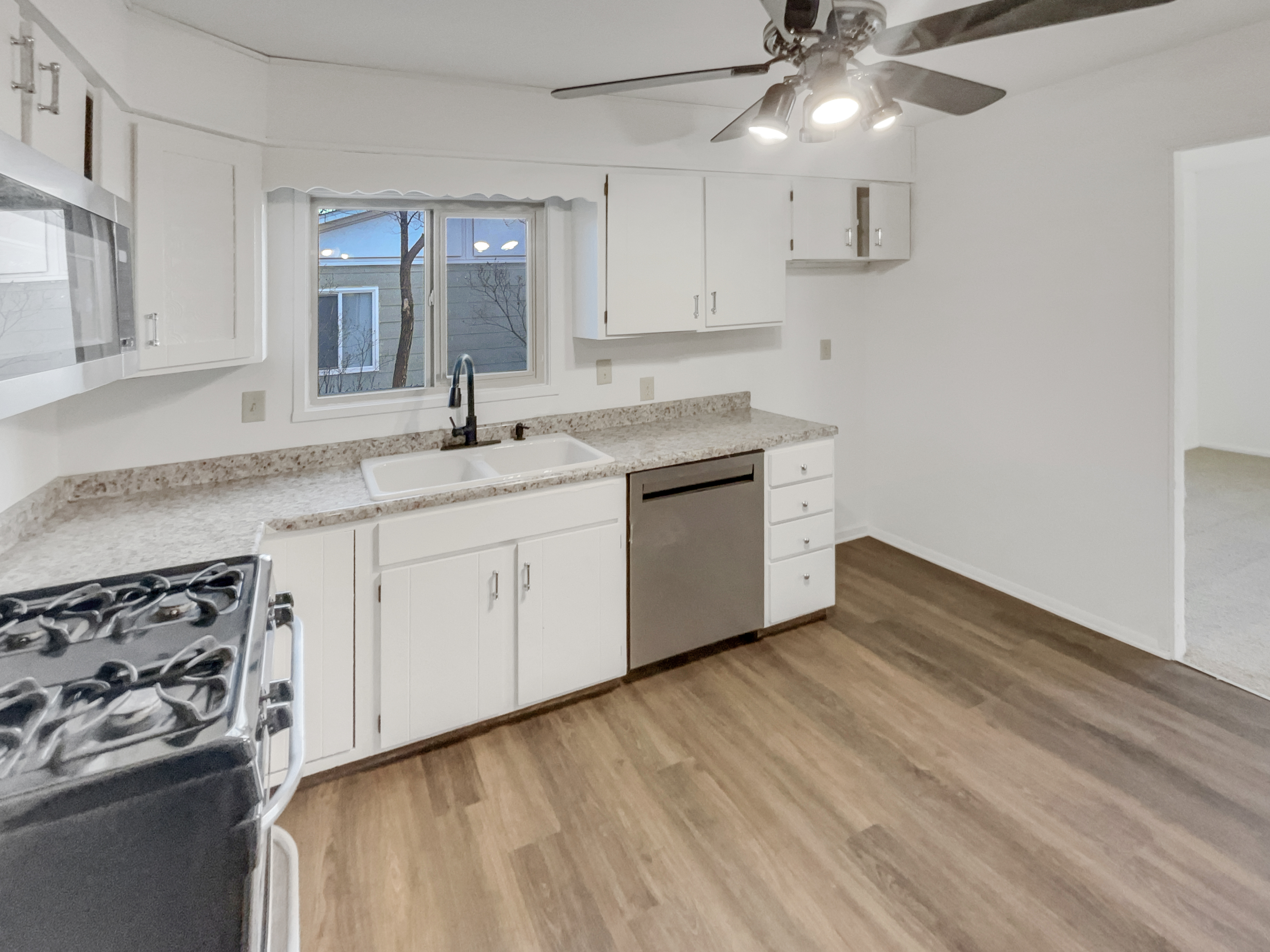 Photo 13 of 17 of 1204 Rockwood Ave, Colorado Springs, CO