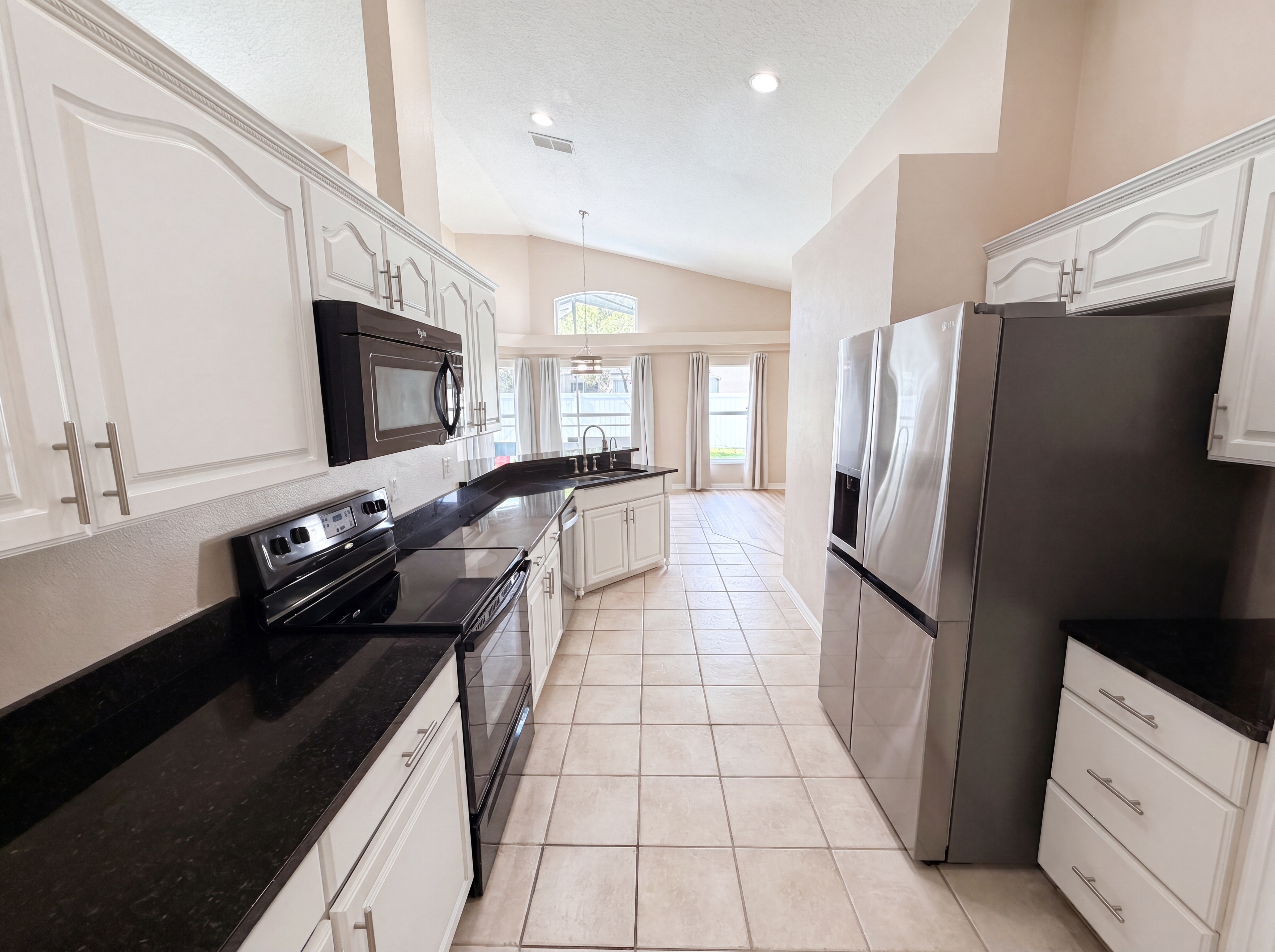 Photo 13 of 31 of 1619 River Birch Ave, Oviedo, FL