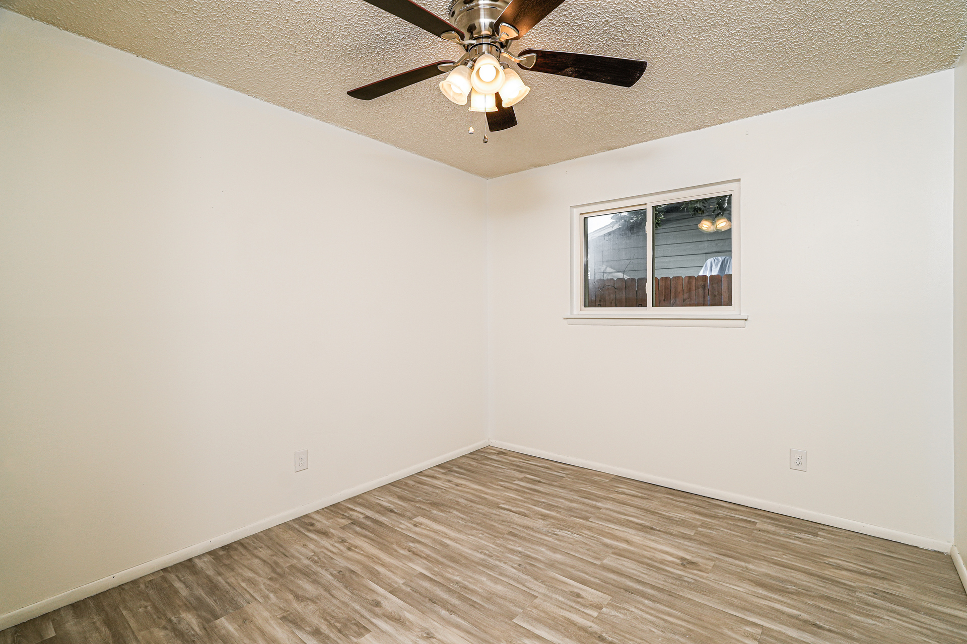 Photo 11 of 21 of 44 S 200th East Ave, Tulsa, OK