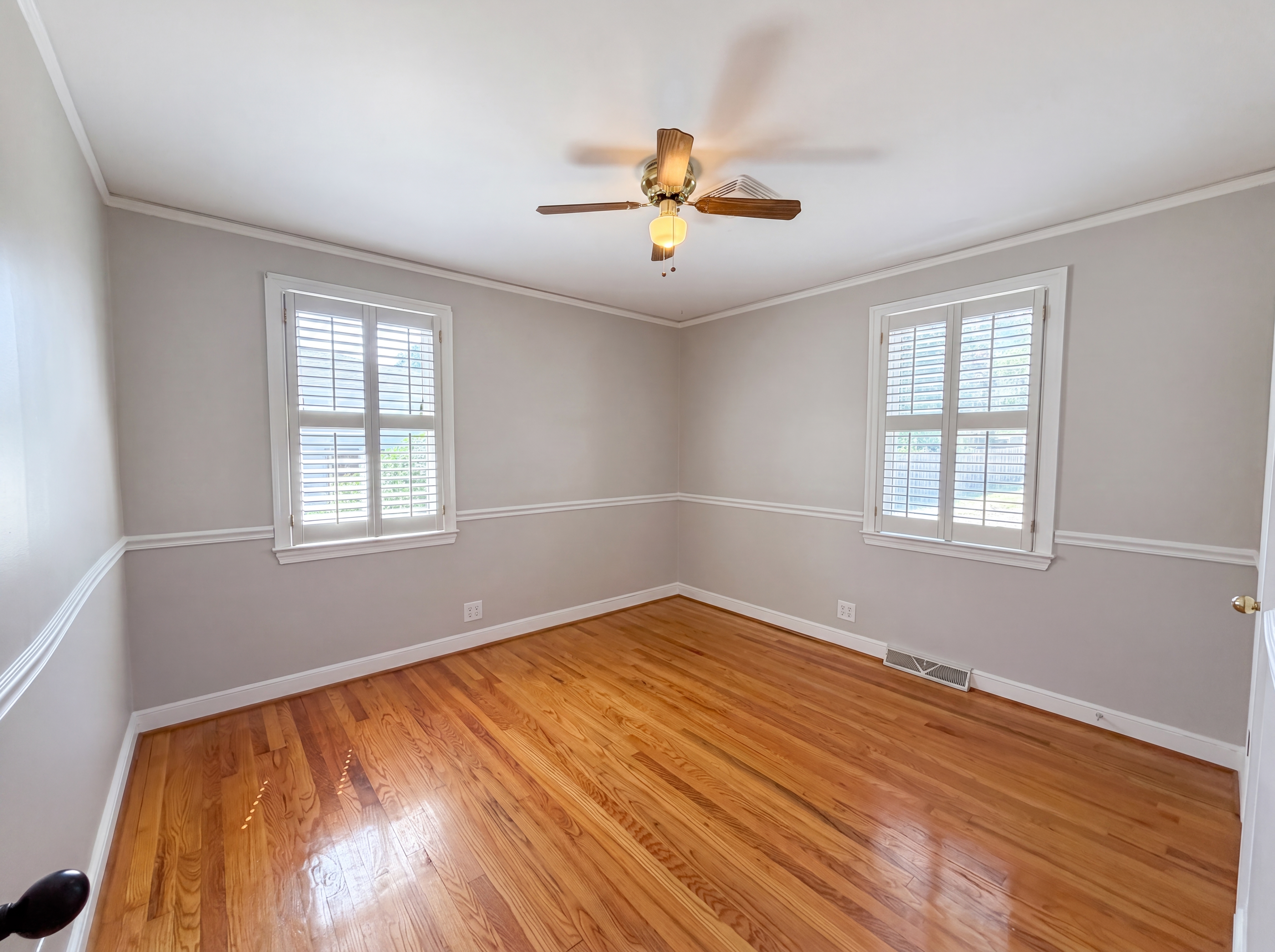 Photo 11 of 20 of 3006 Hilldale Rd, West Columbia, SC
