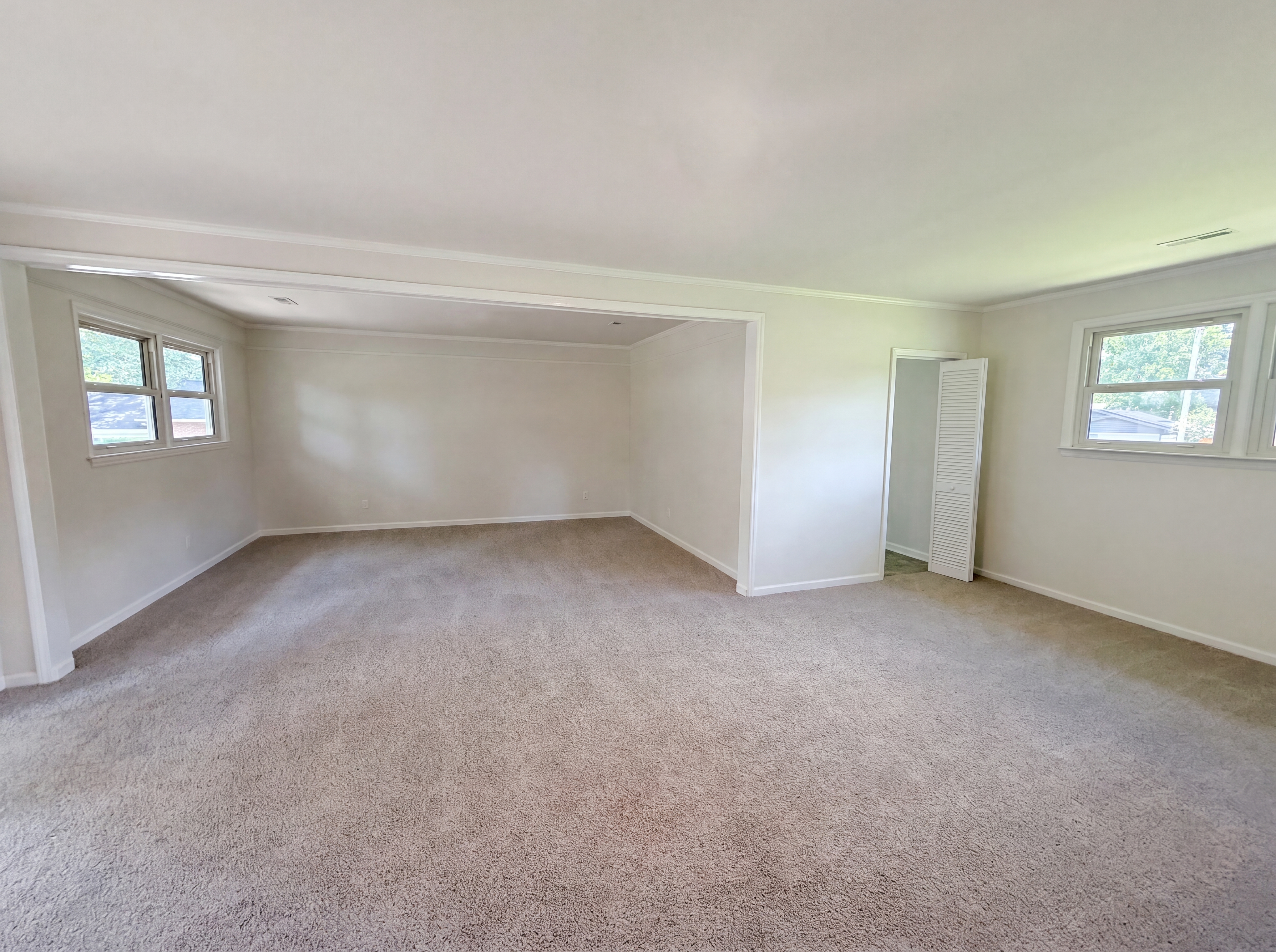 Photo 7 of 17 of 1911 Amberhill Ln, Charlotte, NC