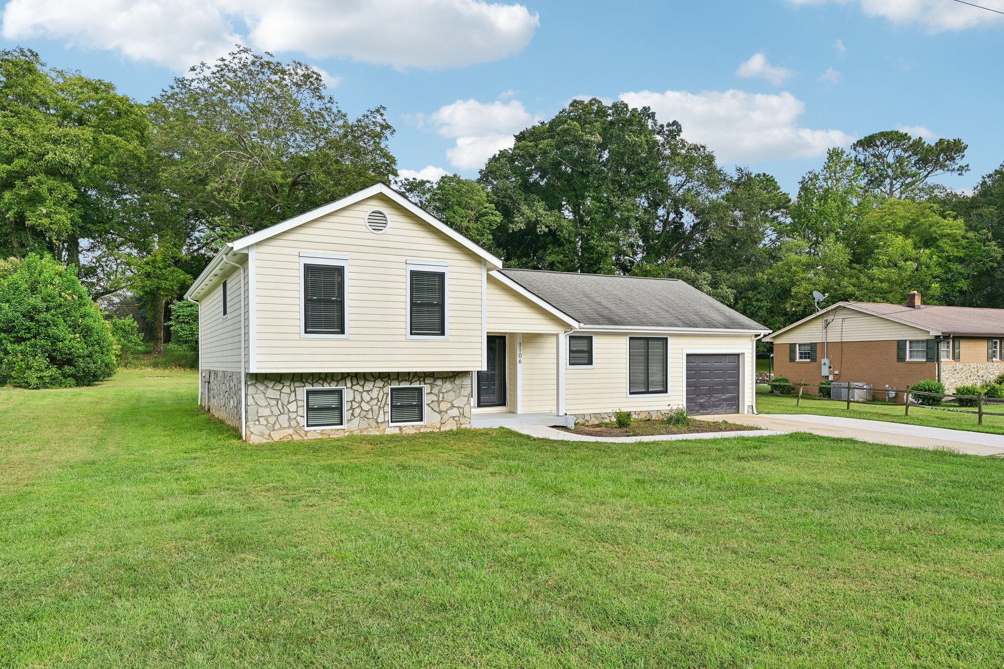 Photo 10 of 29 of 1106 Stanton Dr, Shelby, NC
