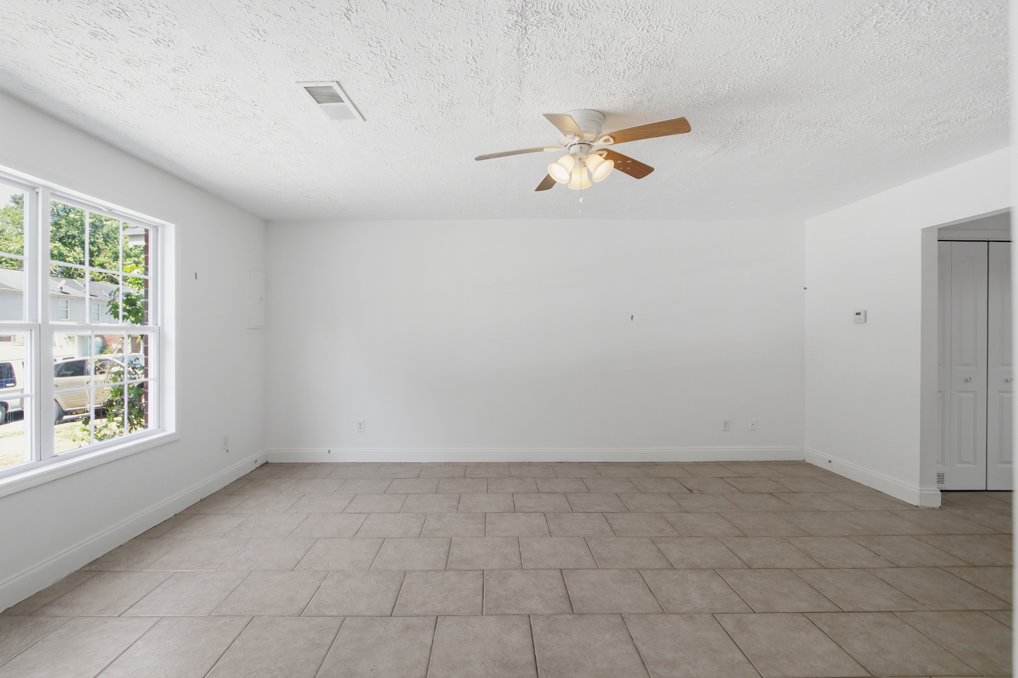 Photo 9 of 24 of 8544 Westchester Dr, Douglasville, GA