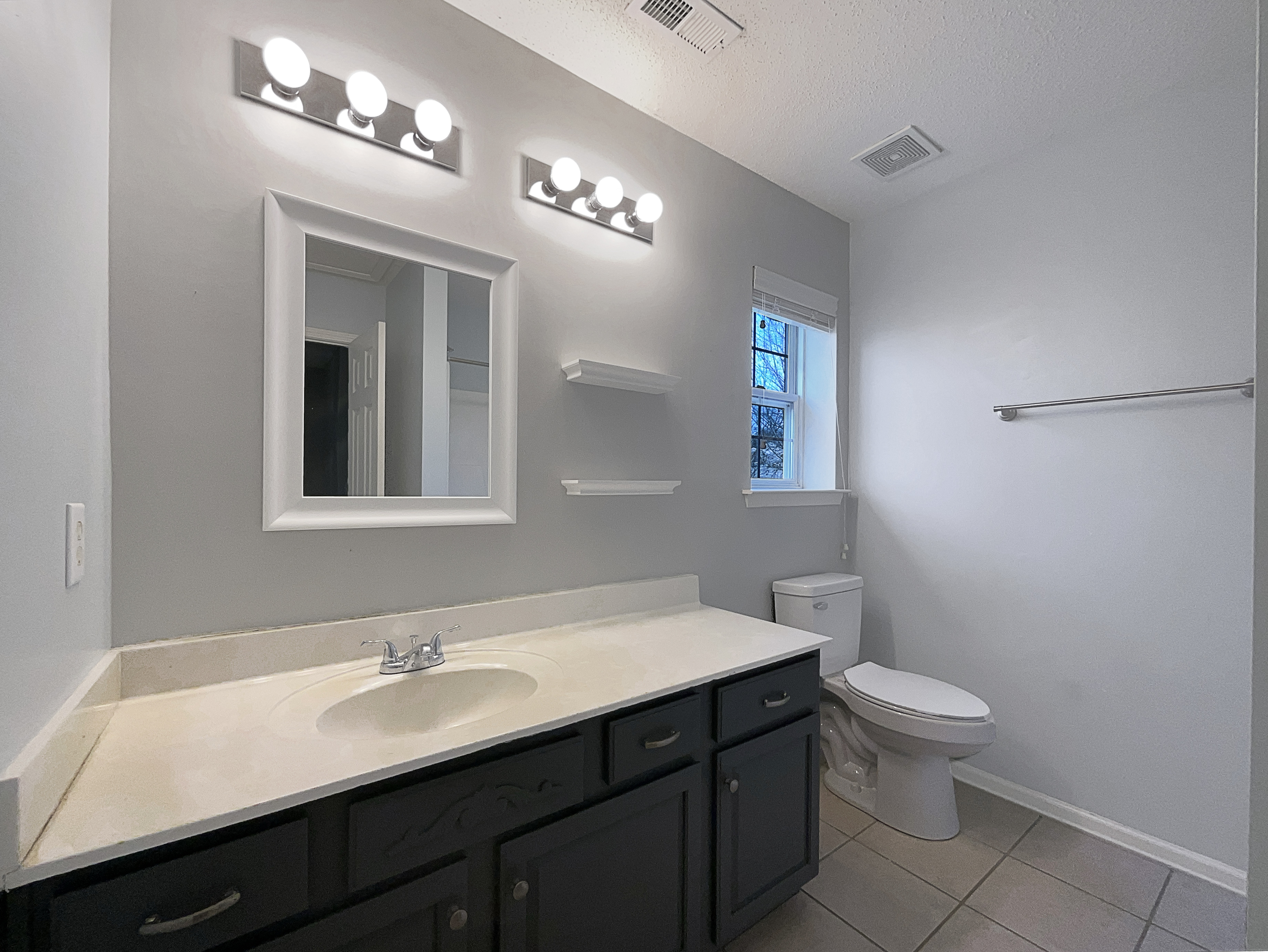Photo 13 of 20 of 6321 Hibiscus Ct, Whitsett, NC