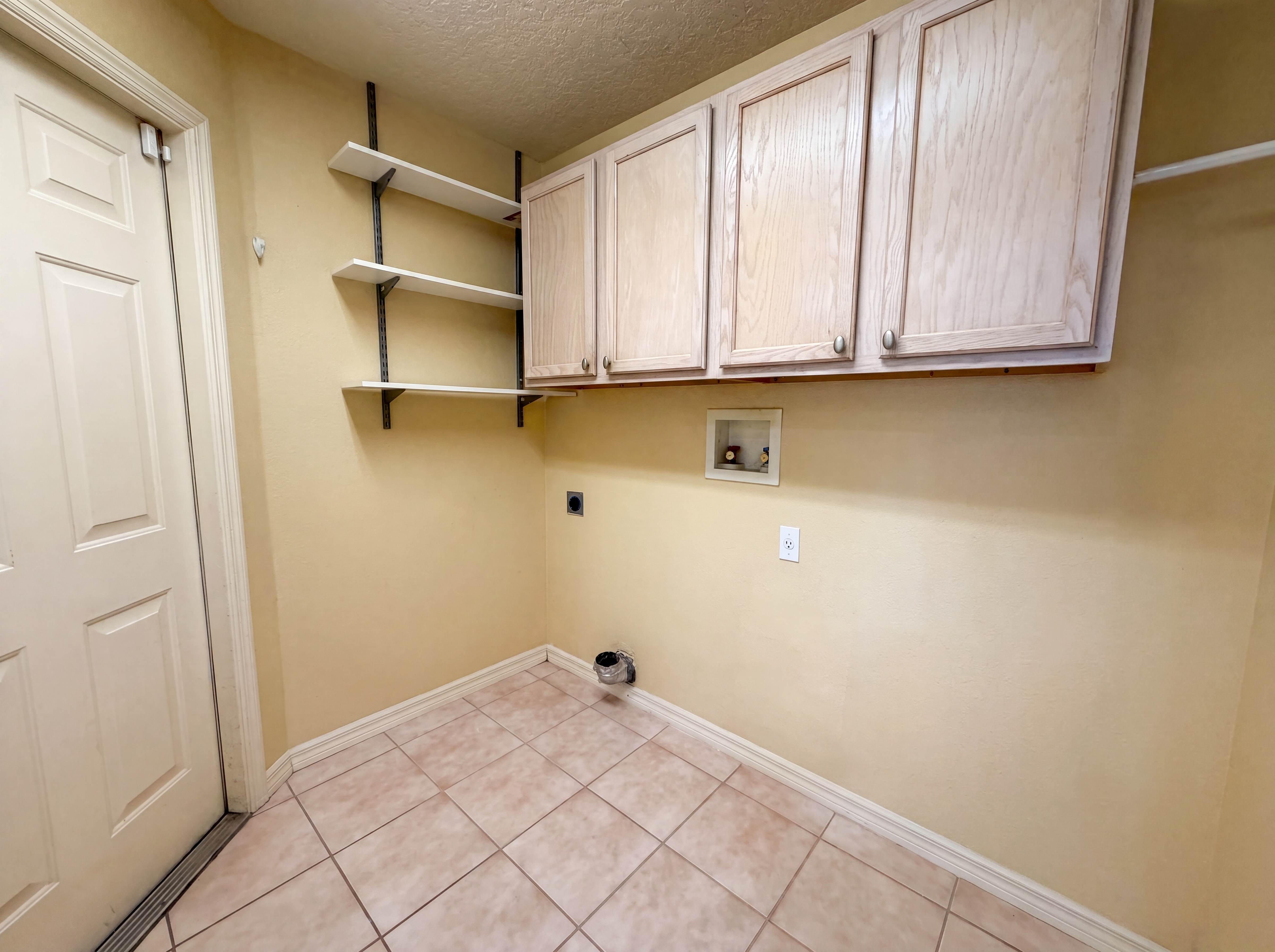 Photo 11 of 18 of 3133 Banyan Hill Ln, Land O Lakes, FL
