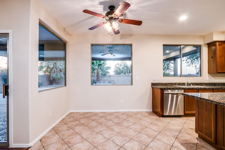 Photo 9 of 40 - 114 N 119th Dr, Avondale, AZ 85323