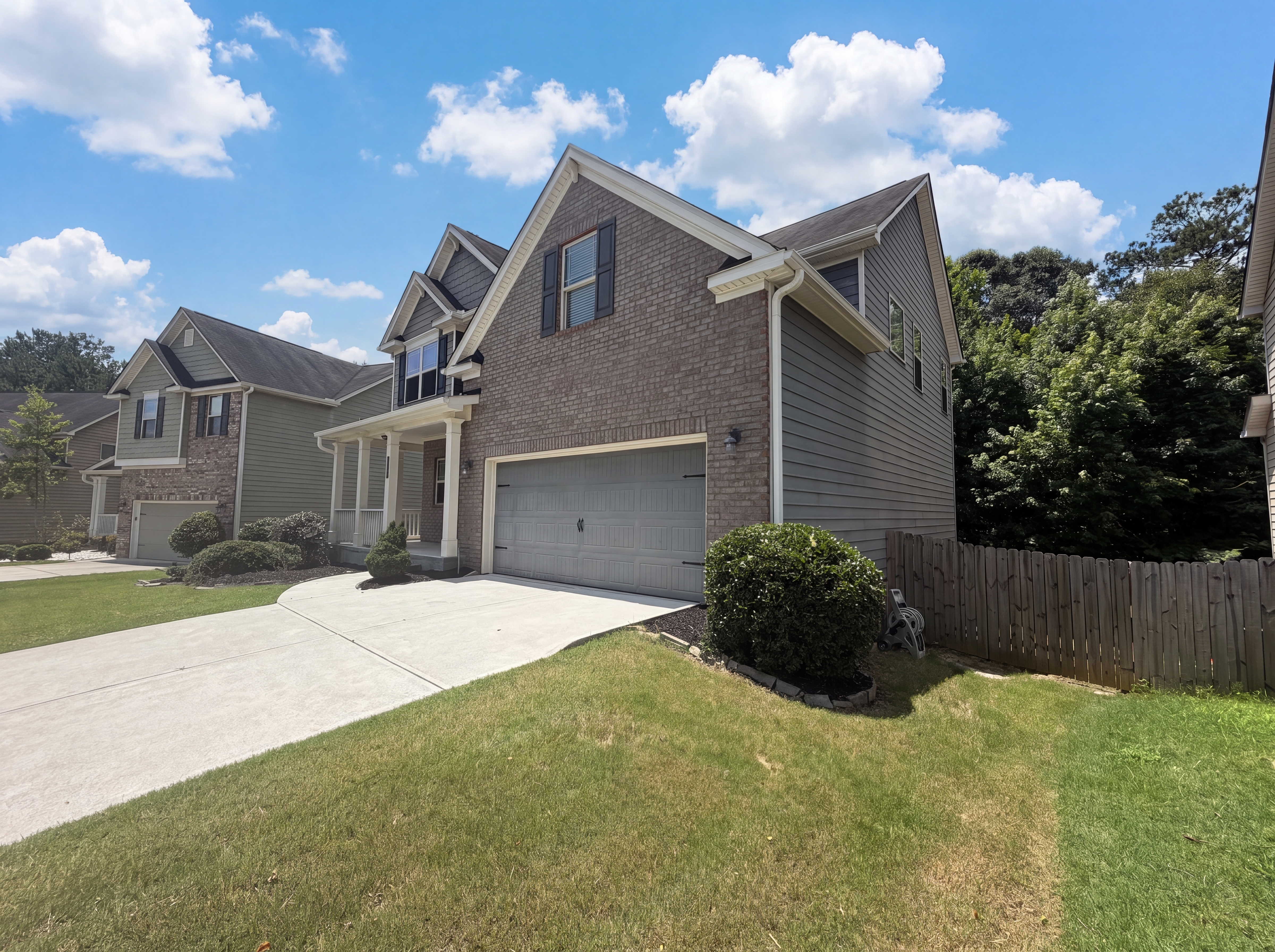 Photo 18 of 22 of 1357 Balvaird Dr, Lawrenceville, GA