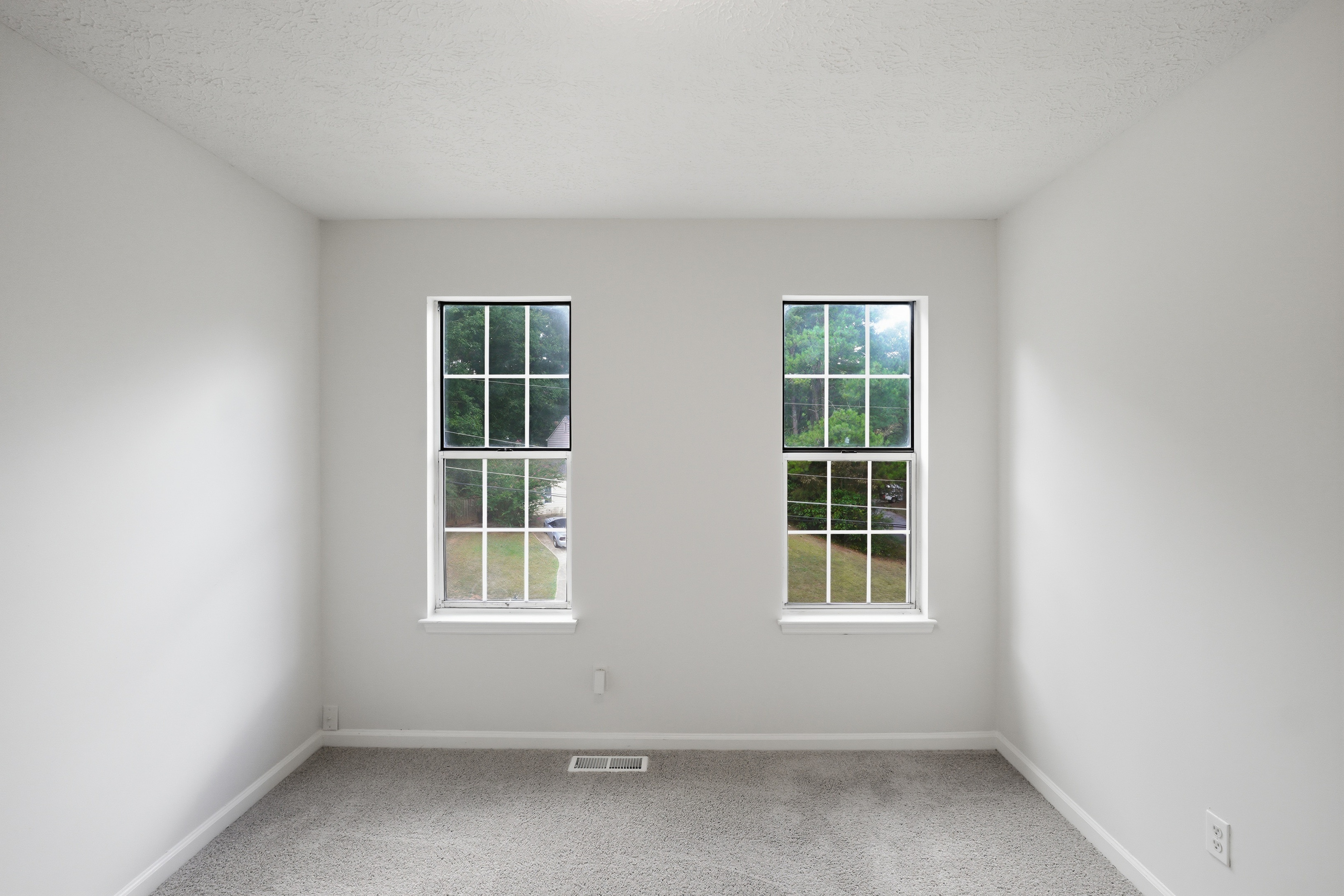 Photo 24 of 43 of 4389 Southvale Dr, Decatur, GA
