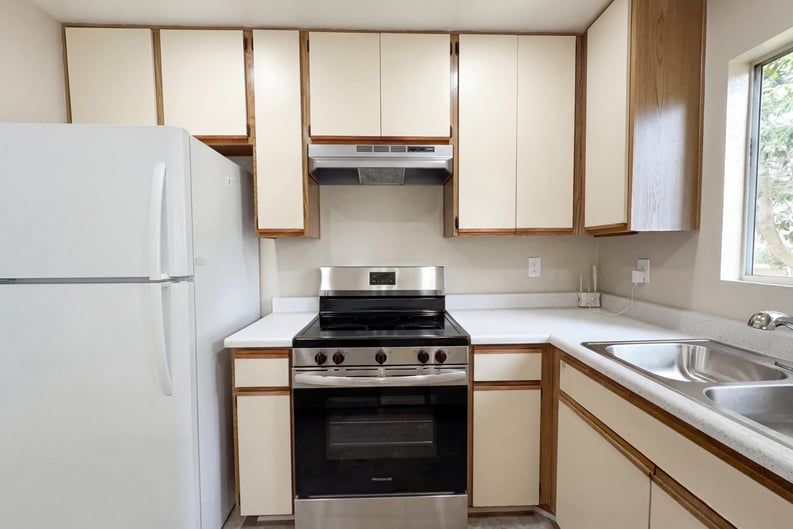 Property photo 2 of 11231 Avenida De Los Lobos Unit H