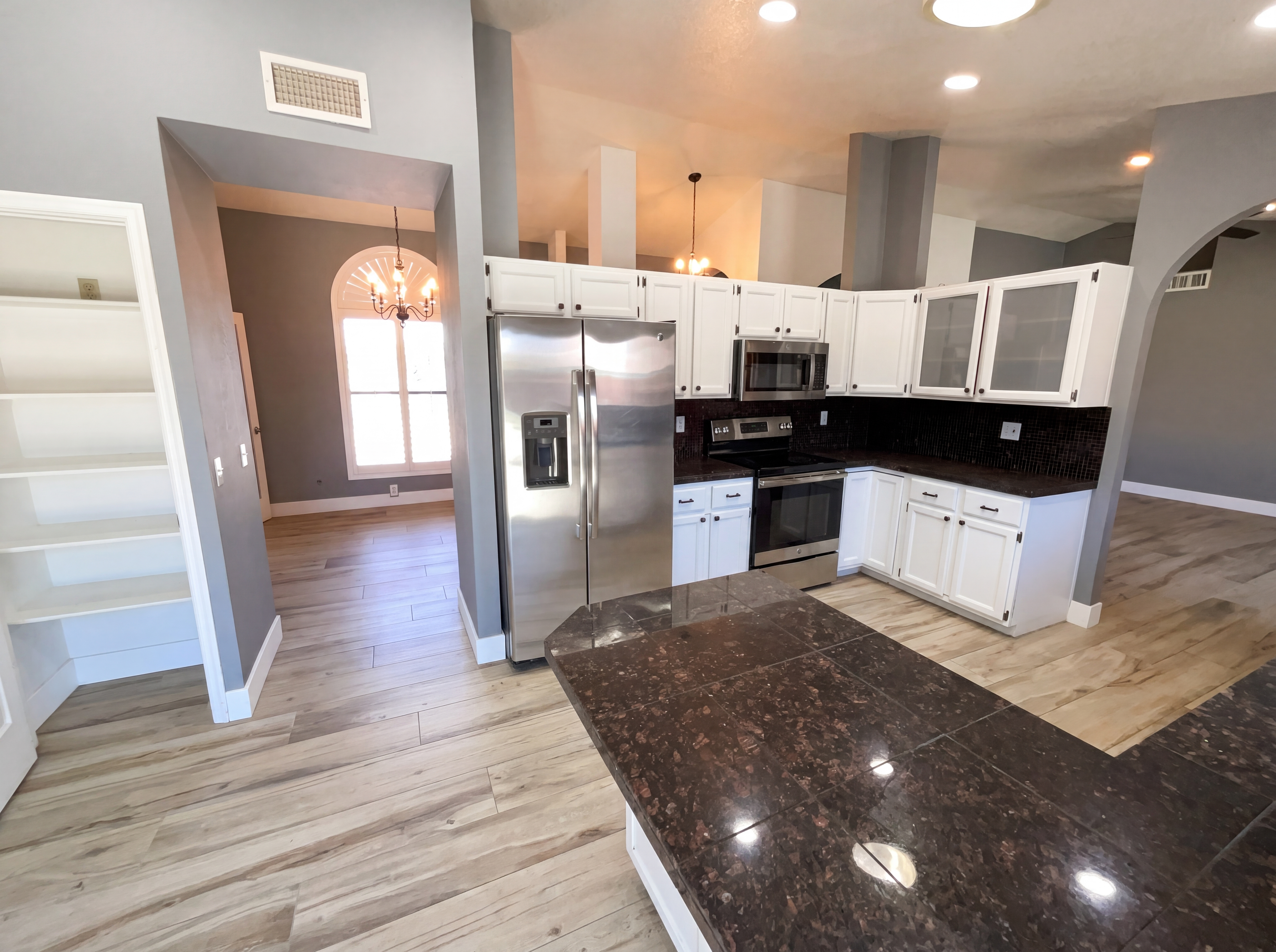 Photo 8 of 36 of 2823 E Norwood St, Mesa, AZ