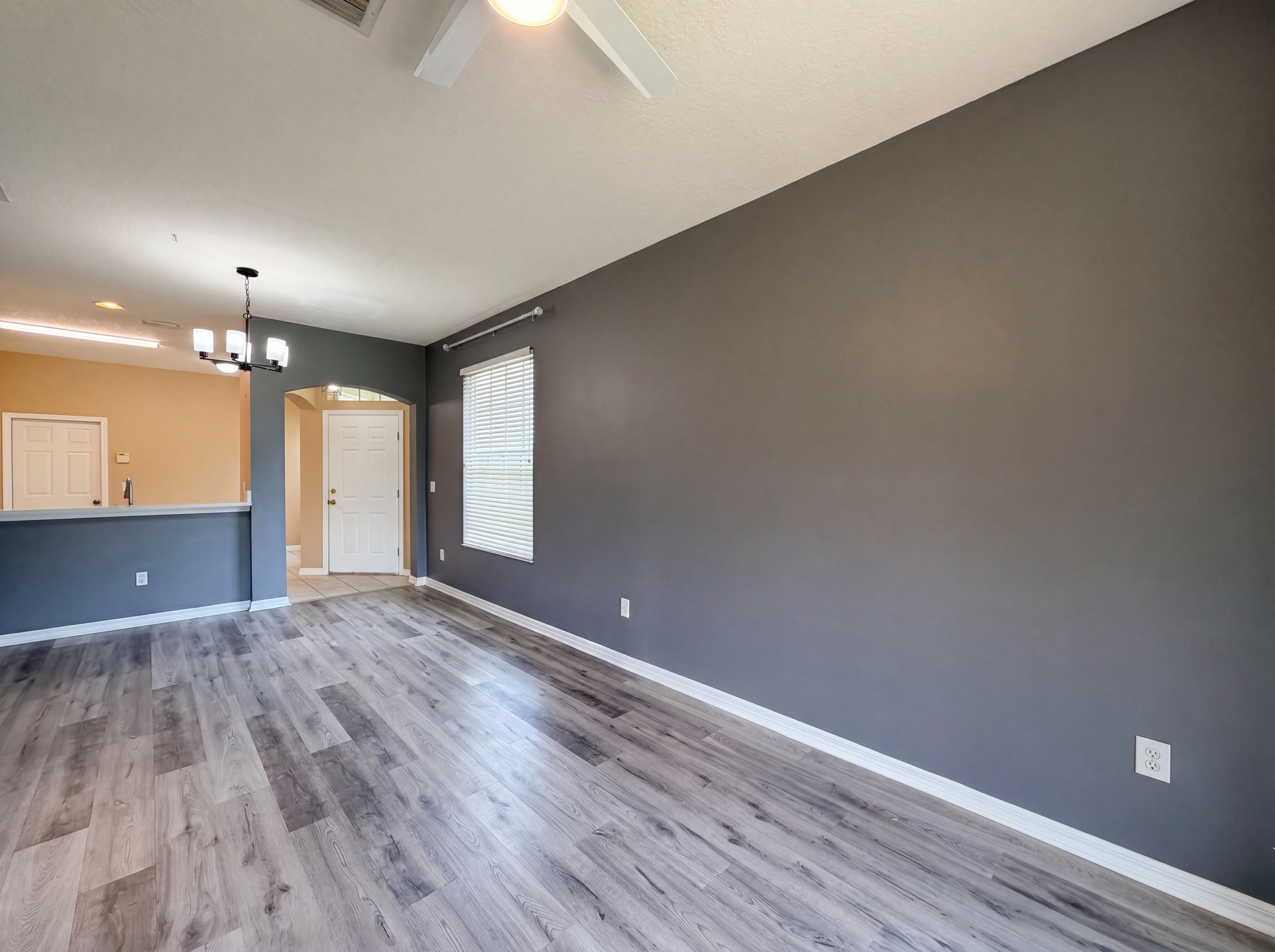 Photo 7 of 25 of 2614 Chelsea Manor Blvd, Brandon, FL