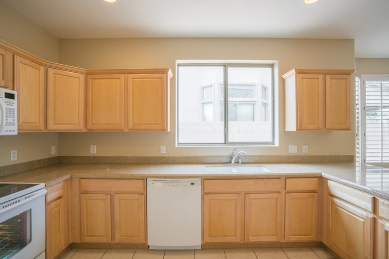 Photo 10 of 30 - 14226 Shaw Butte Dr N, Surprise, AZ 85379