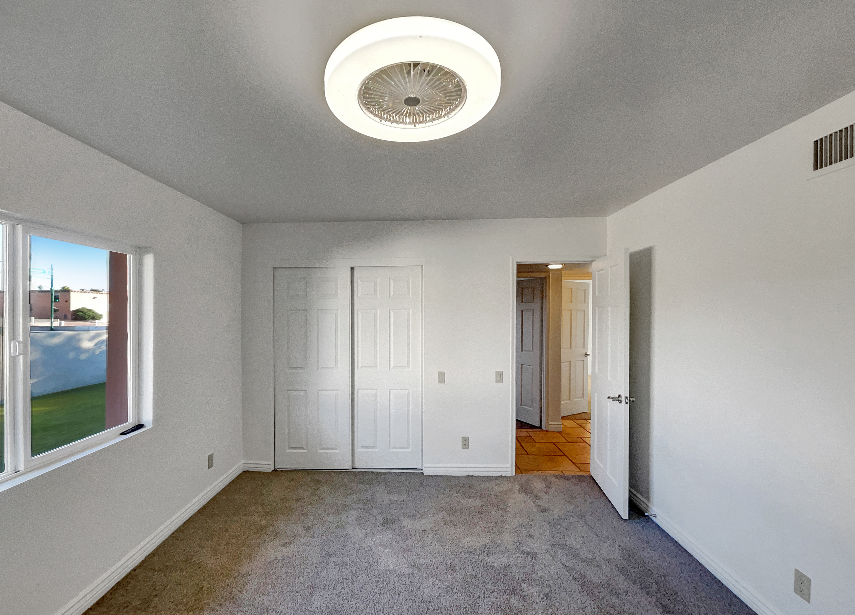 Photo 10 of 18 of 6325 E Sweetwater Ave, Scottsdale, AZ