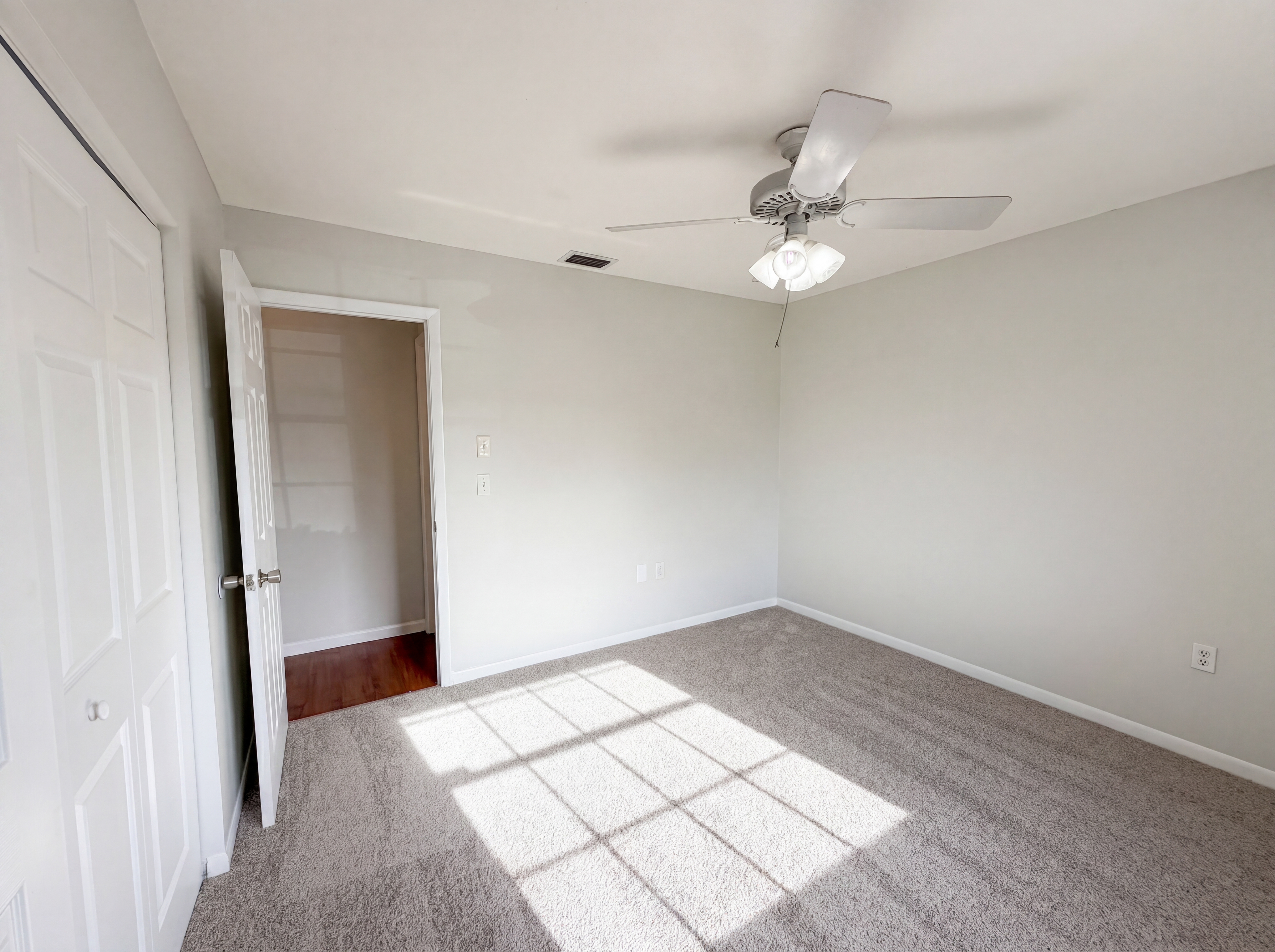 Photo 13 of 22 of 15246 SW 43rd Terrace Rd, Ocala, FL