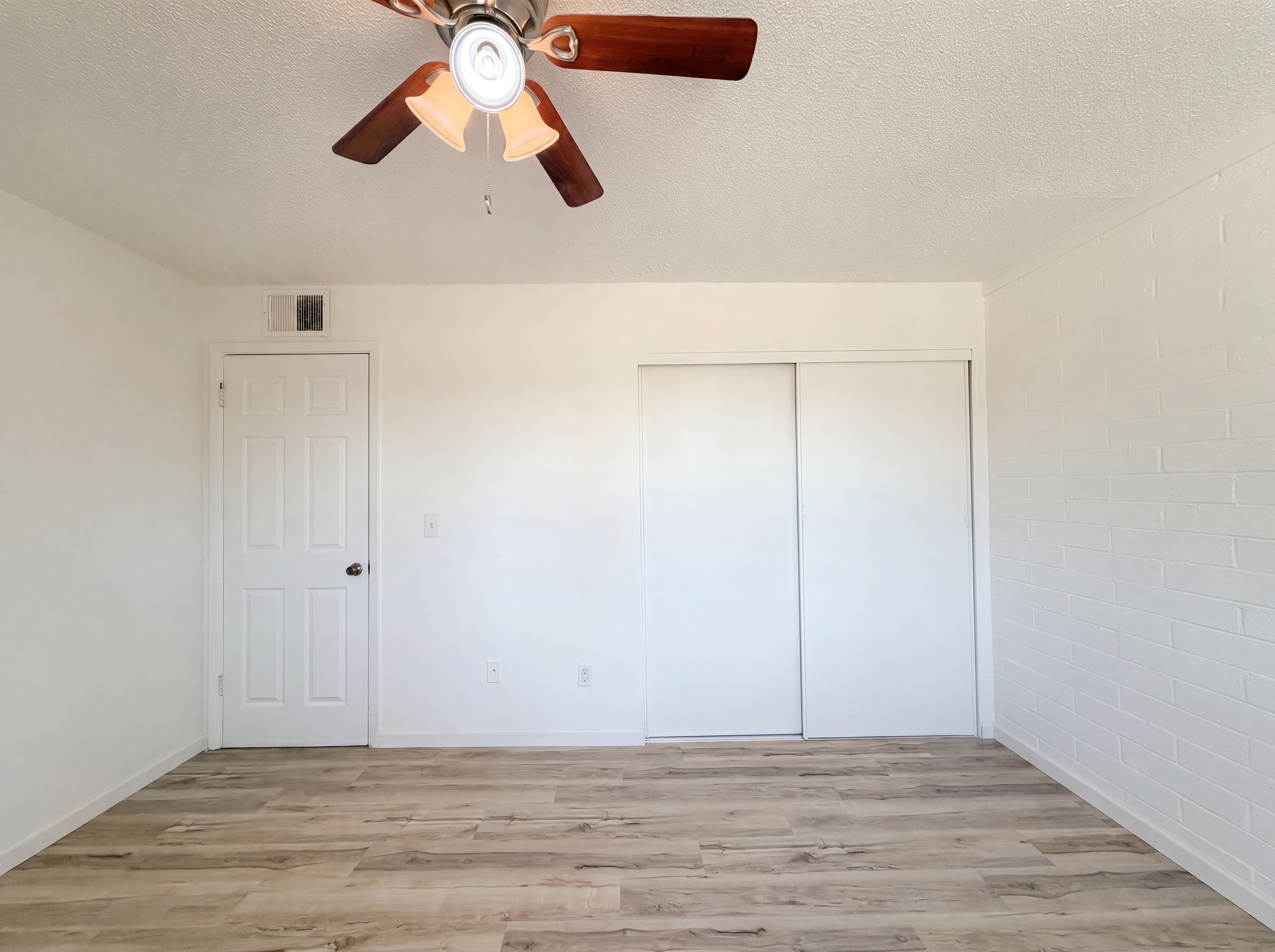Photo 4 of 18 of 6224 S 20th St, Phoenix, AZ