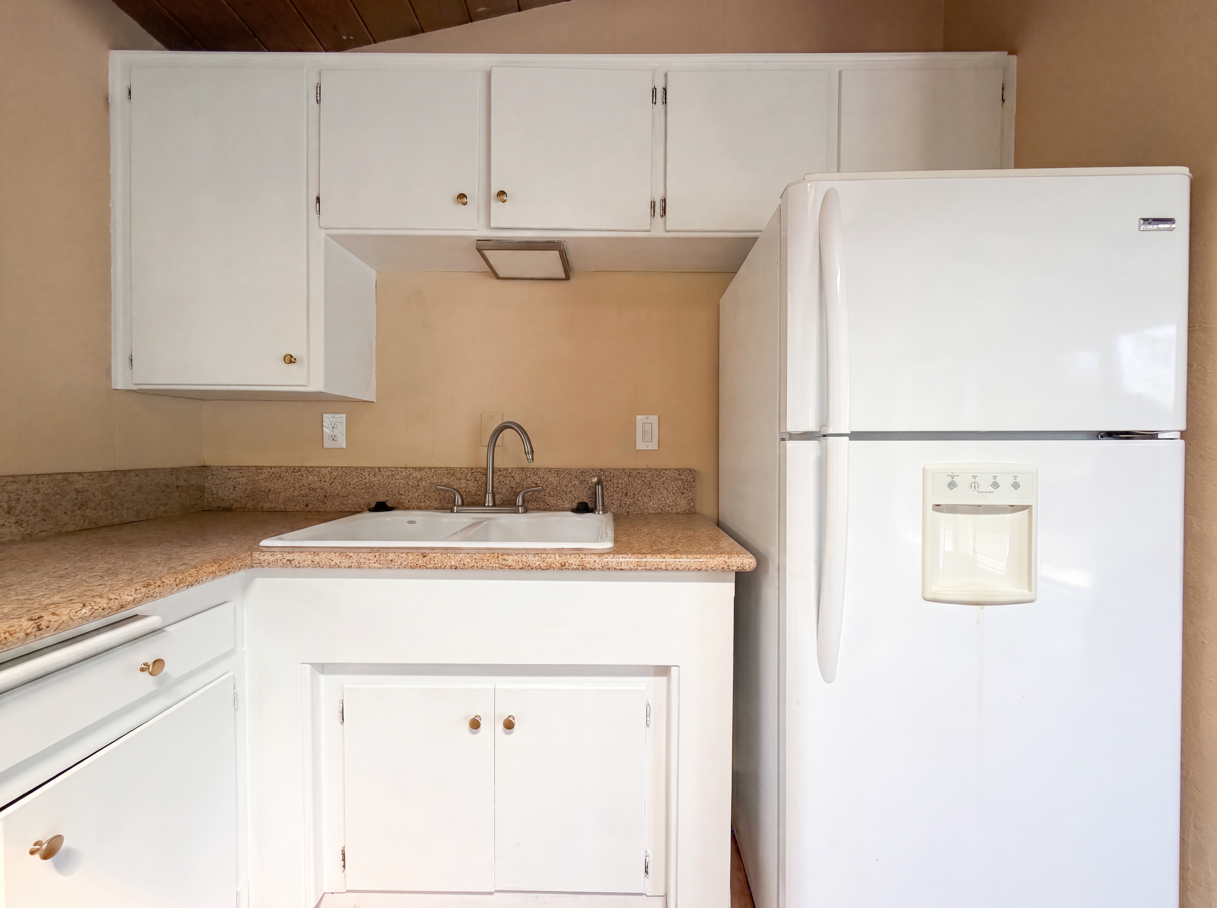 Photo 11 of 28 of 1145 Rivera Dr, Wrightwood, CA