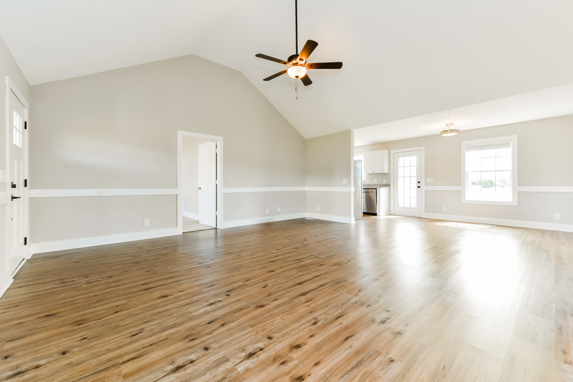 Photo 3 of 21 of 340 Green Grass Way, Manchester, TN