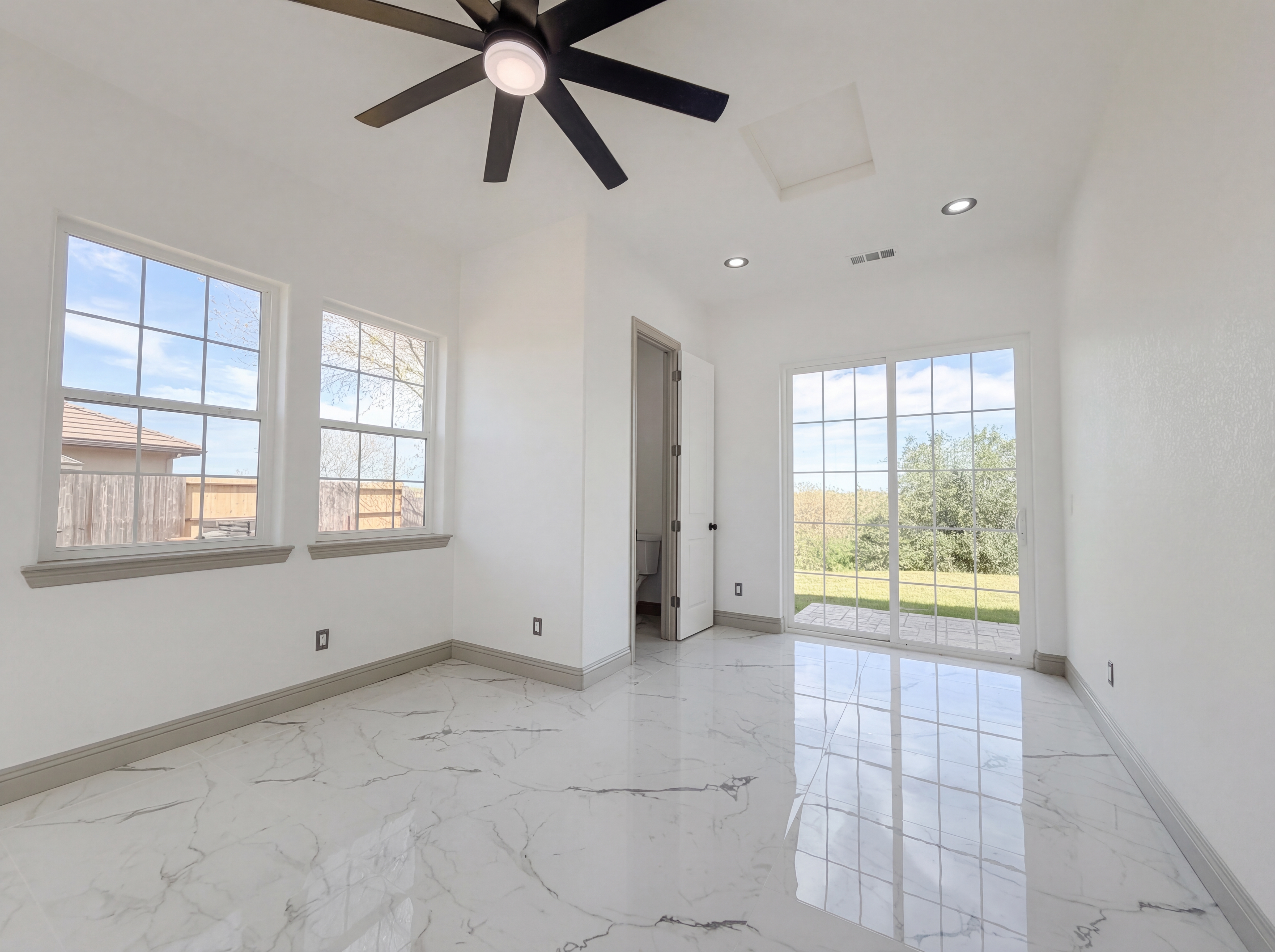 Photo 39 of 60 of 14537 Mira Vista Ln, Lockeford, CA