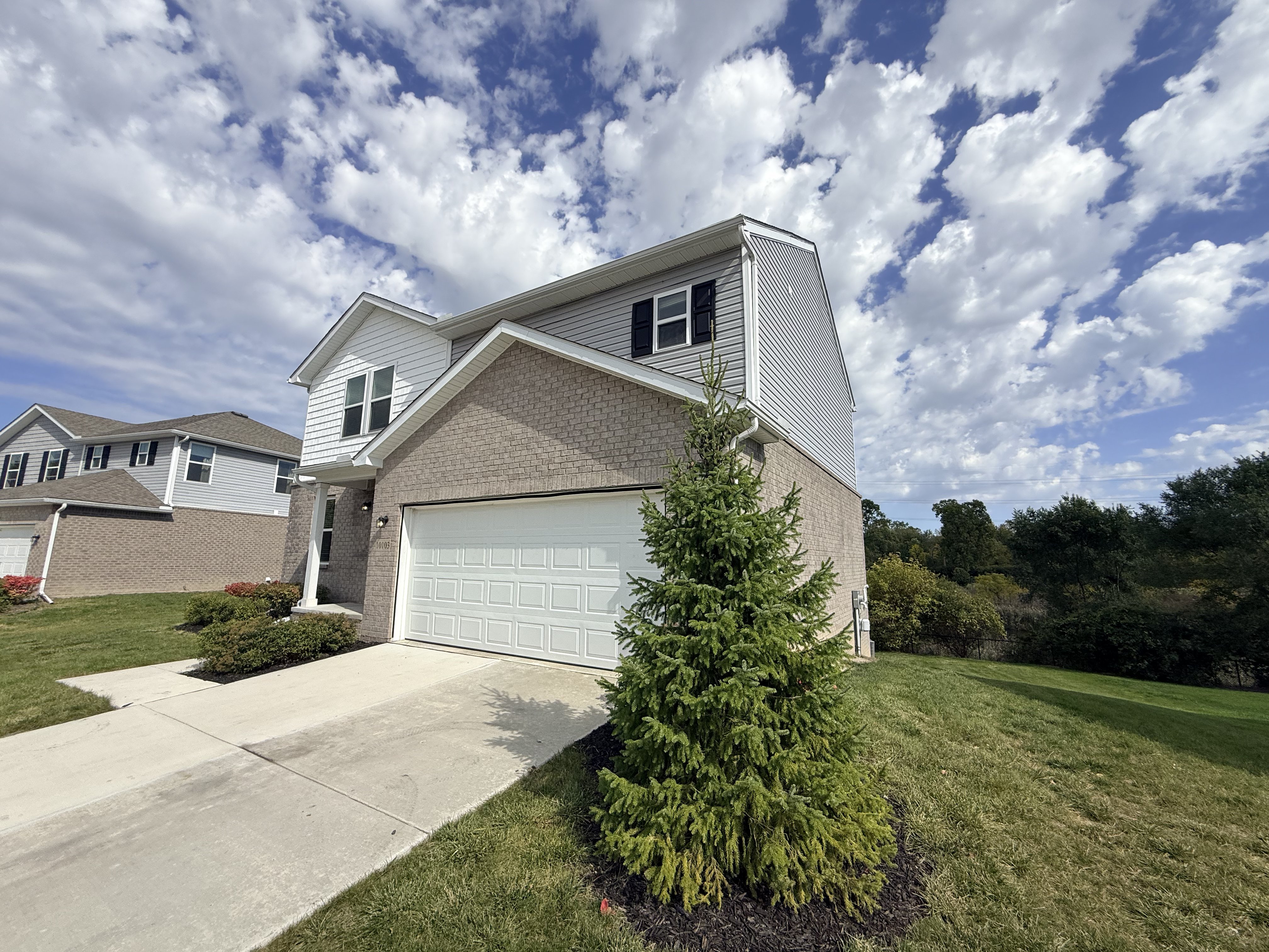 Photo 20 of 22 of 10103 Lakeview Dr, Taylor, MI