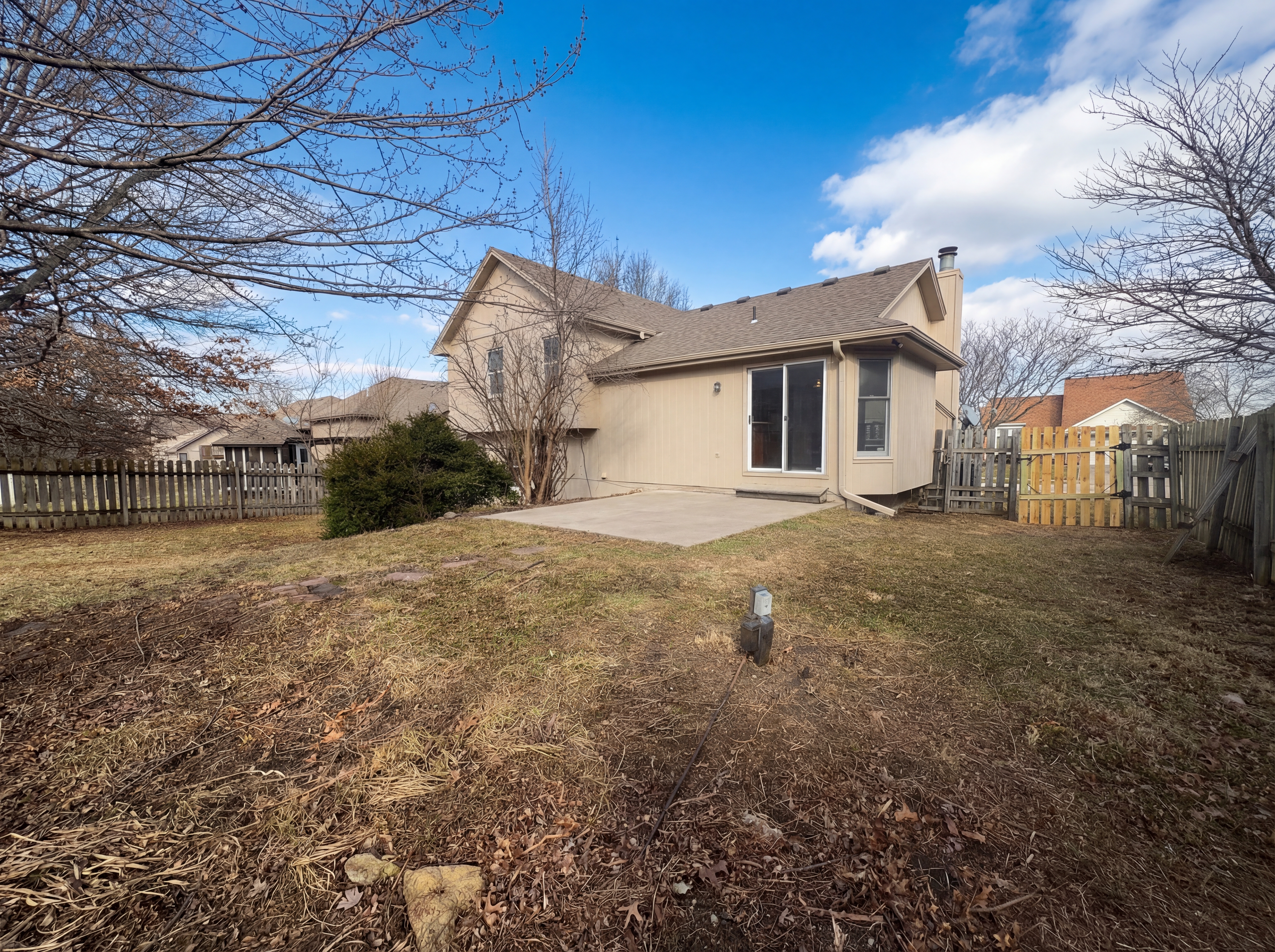 Photo 5 of 27 of 14110 Lora St, Smithville, MO