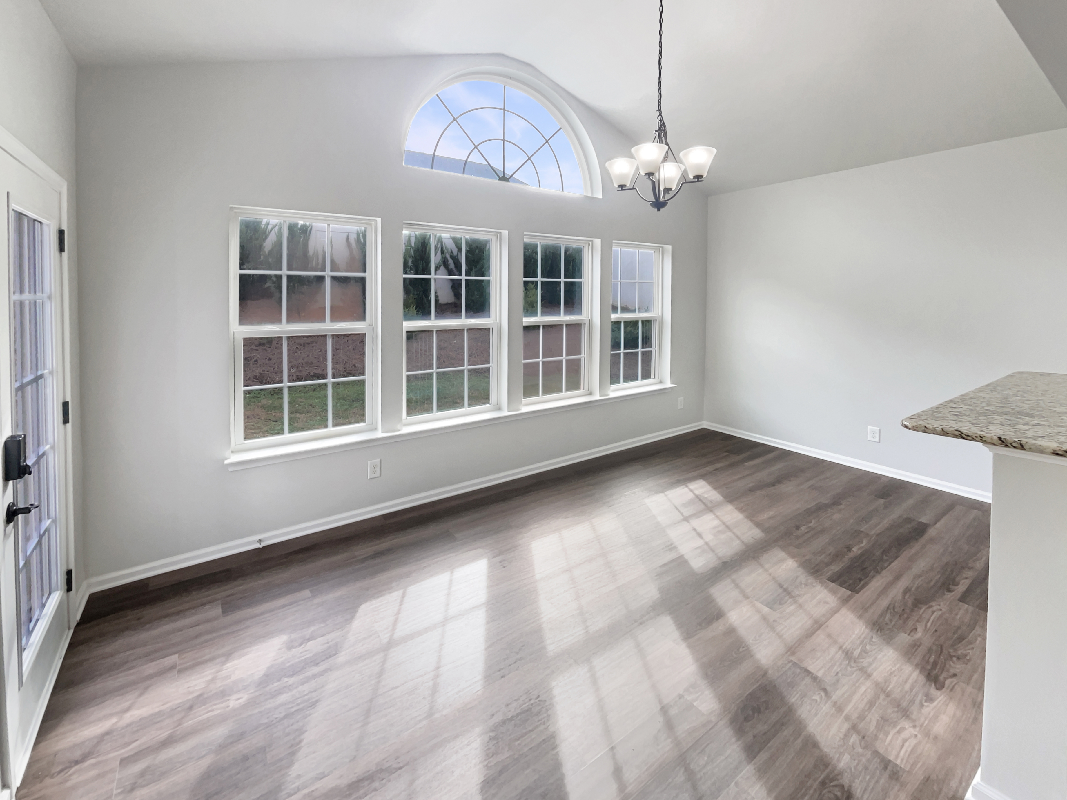 Photo 12 of 27 of 833 Westerland Ct, Gastonia, NC