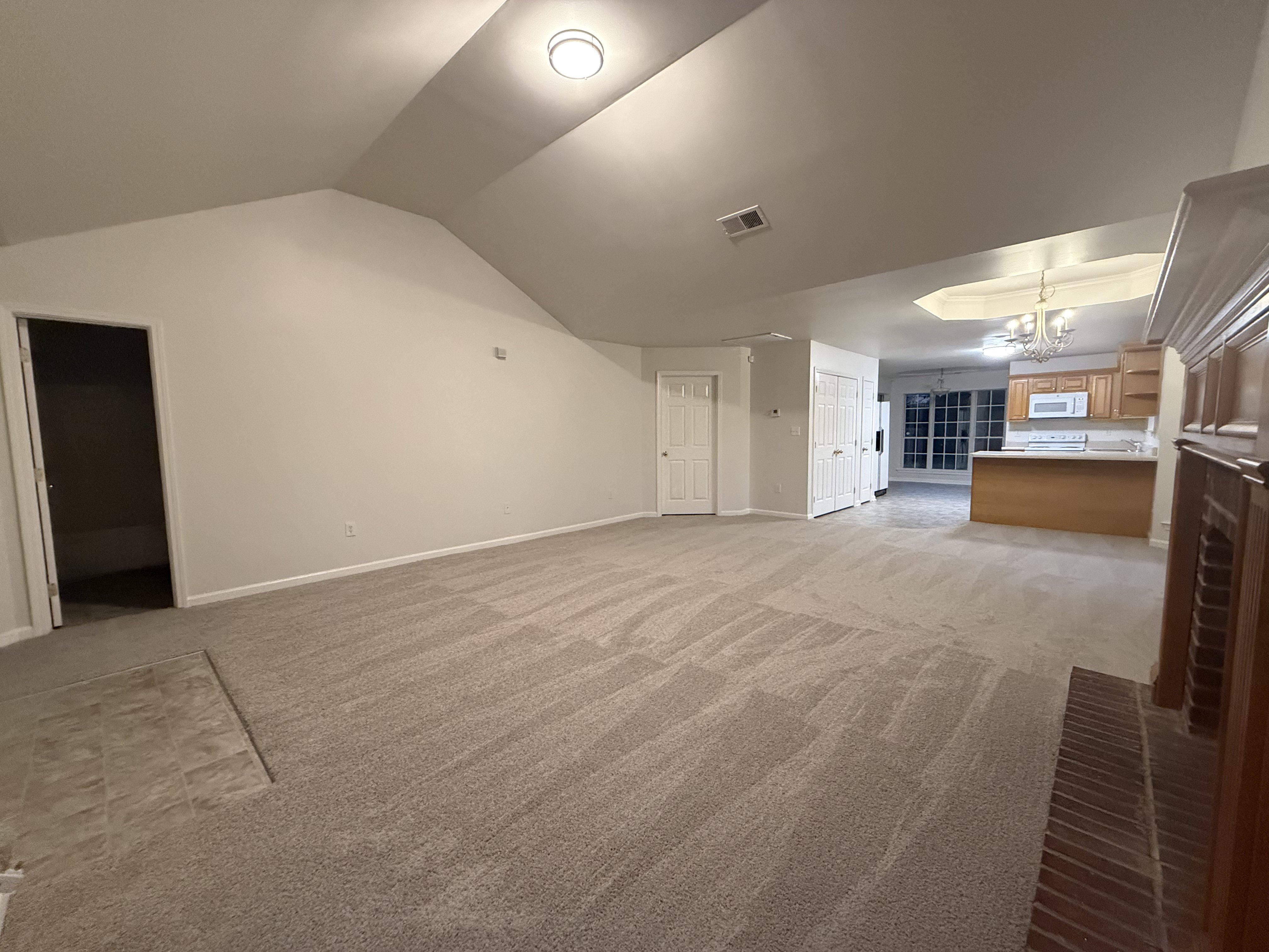 Photo 8 of 15 of 210 Hidden Cove Cir, Pelham, AL
