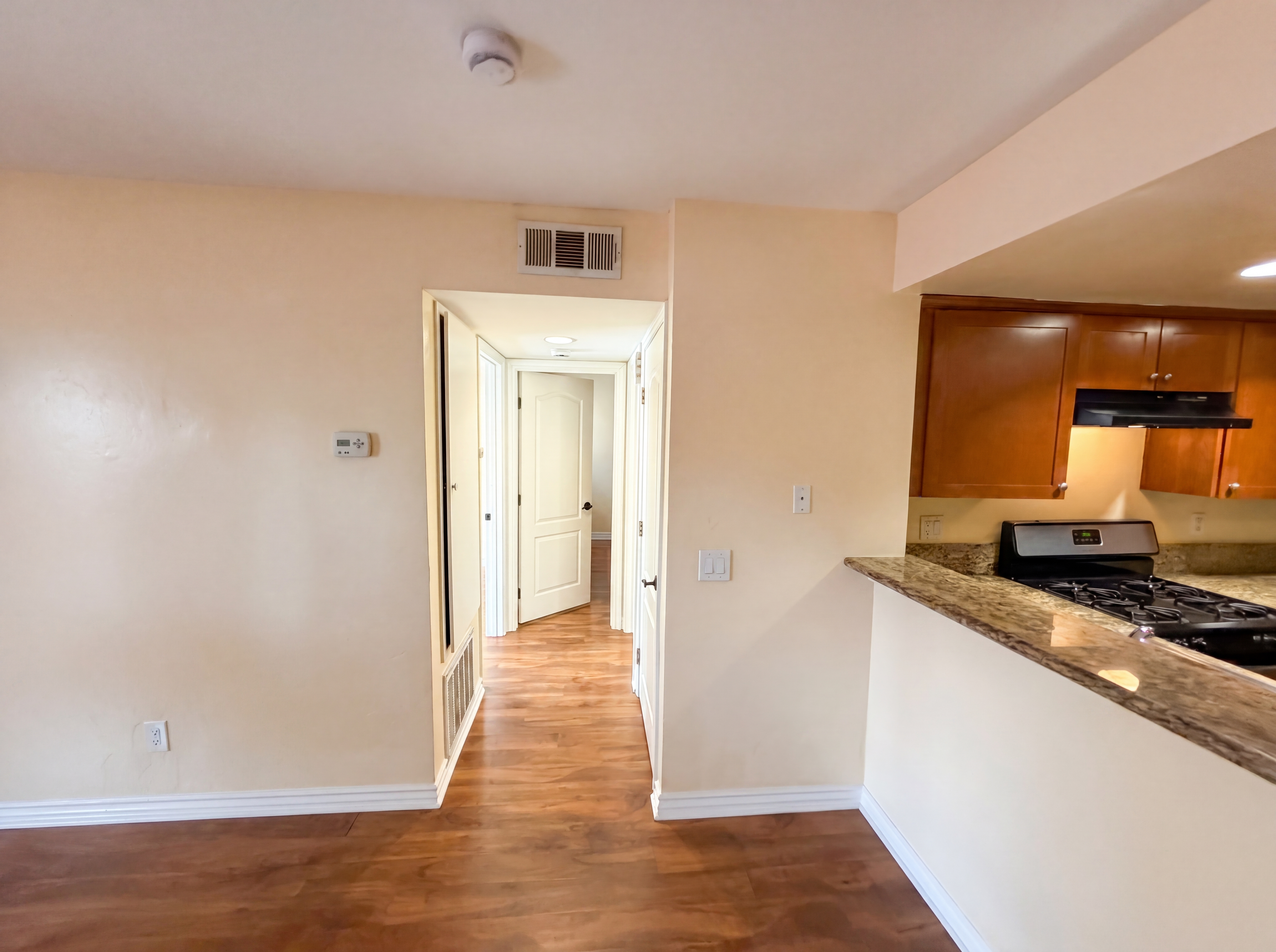 Photo 11 of 31 of 920 S Palmetto Ave, Ontario, CA