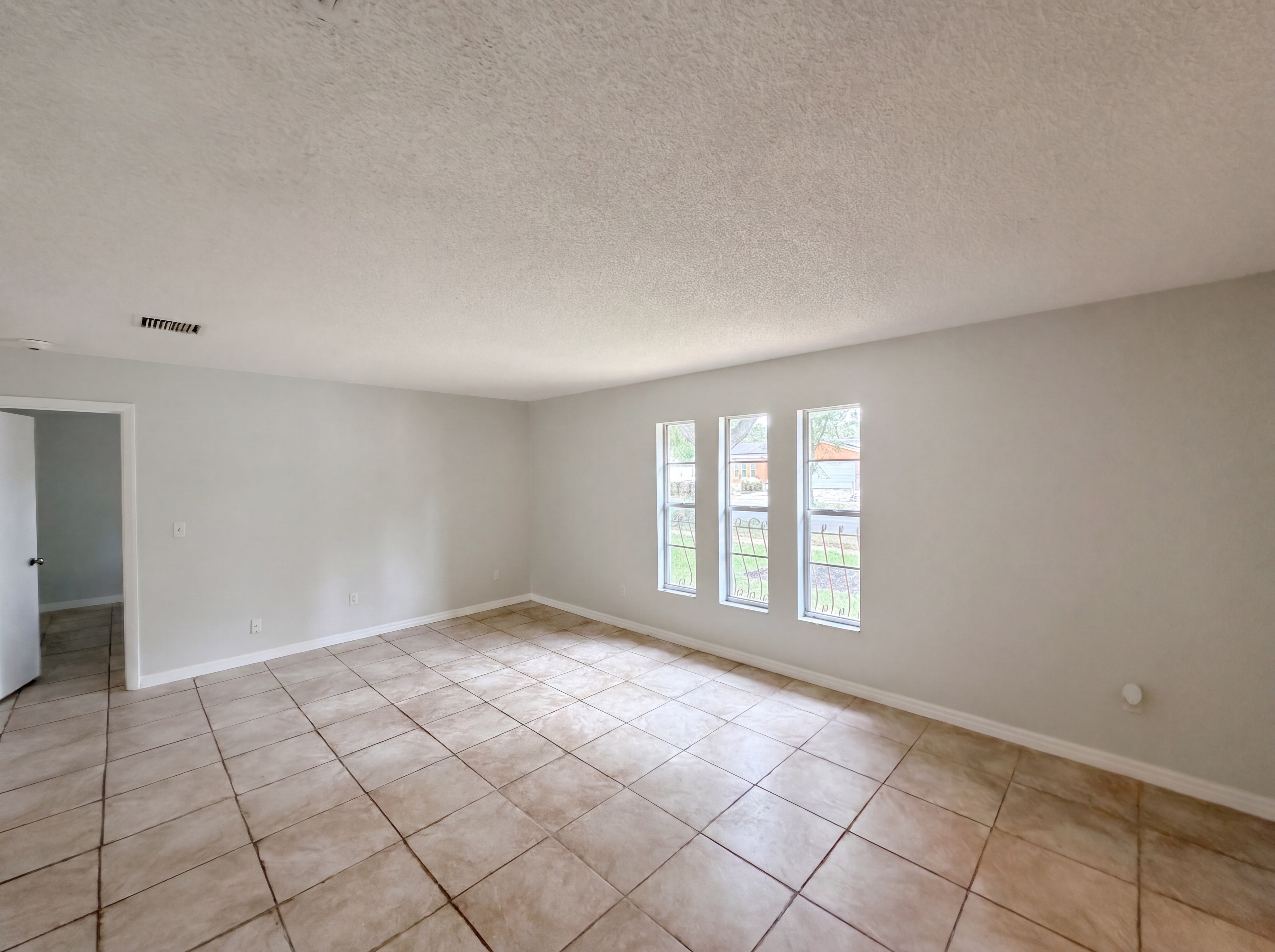 Photo 18 of 22 of 4730 Carmel St, Orlando, FL