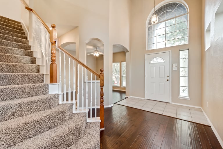Photo 5 of 27 - 3927 Willow Bend Dr, The Colony, TX 75056