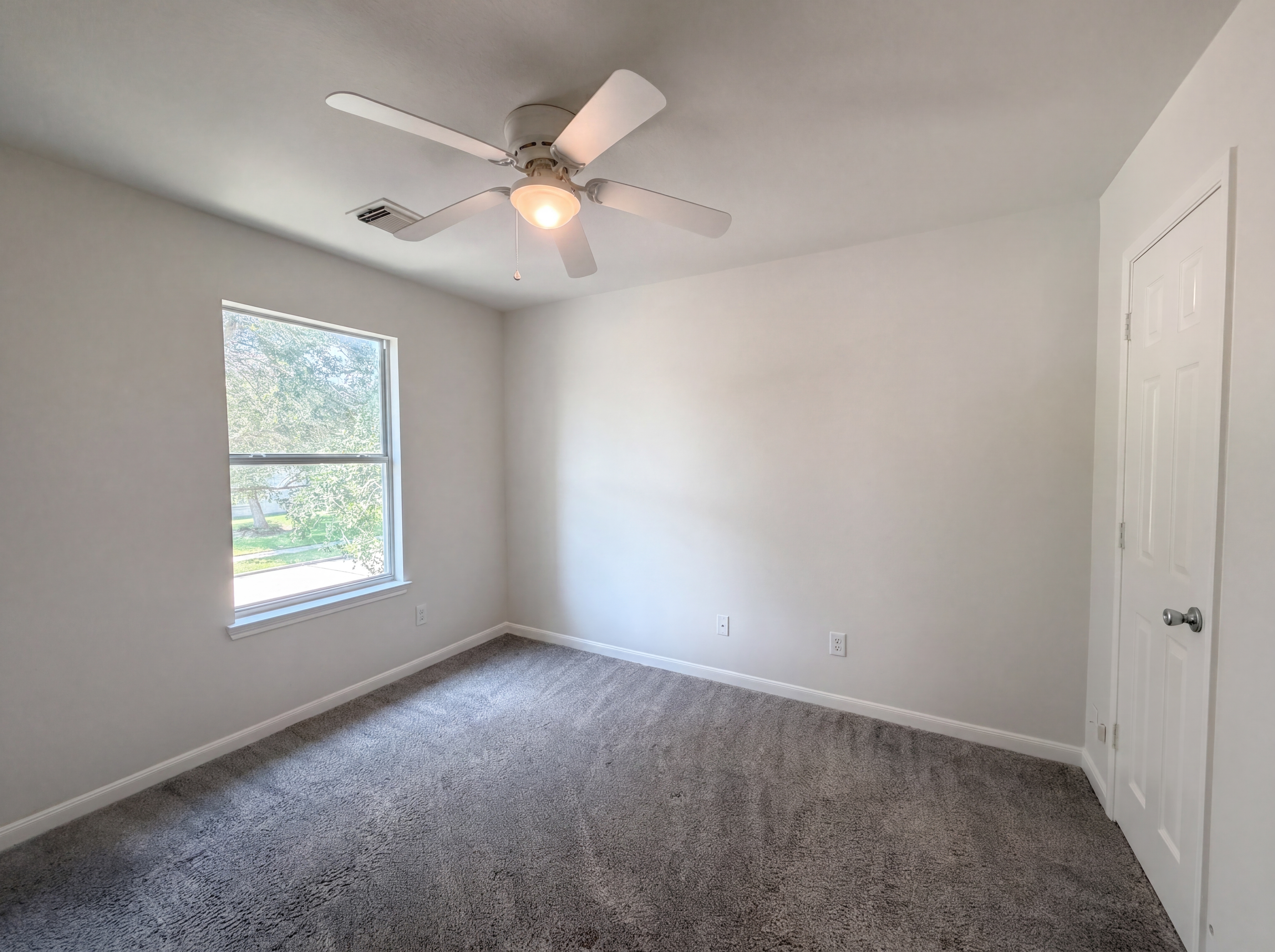 Photo 16 of 23 of 2711 Skyview Trace Ct, Houston, TX