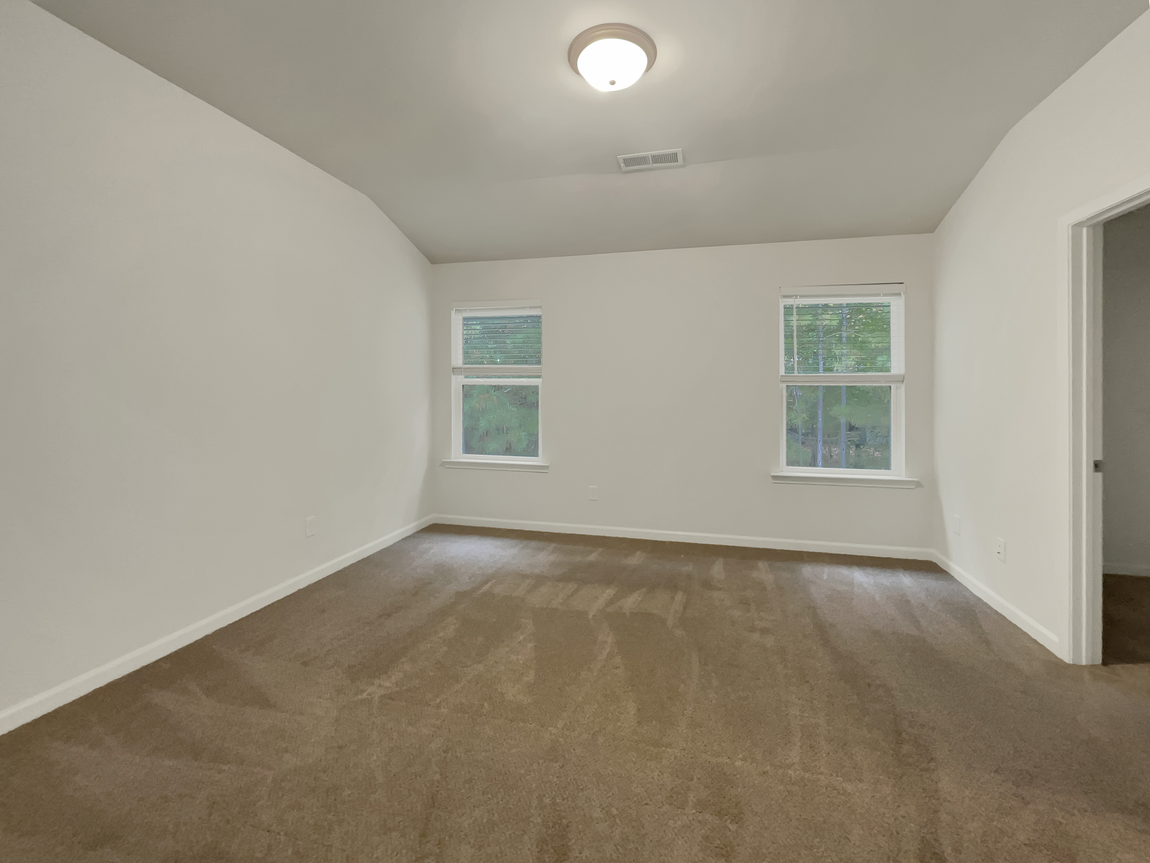 Photo 16 of 23 of 6077 Oakley Rd, Union City, GA