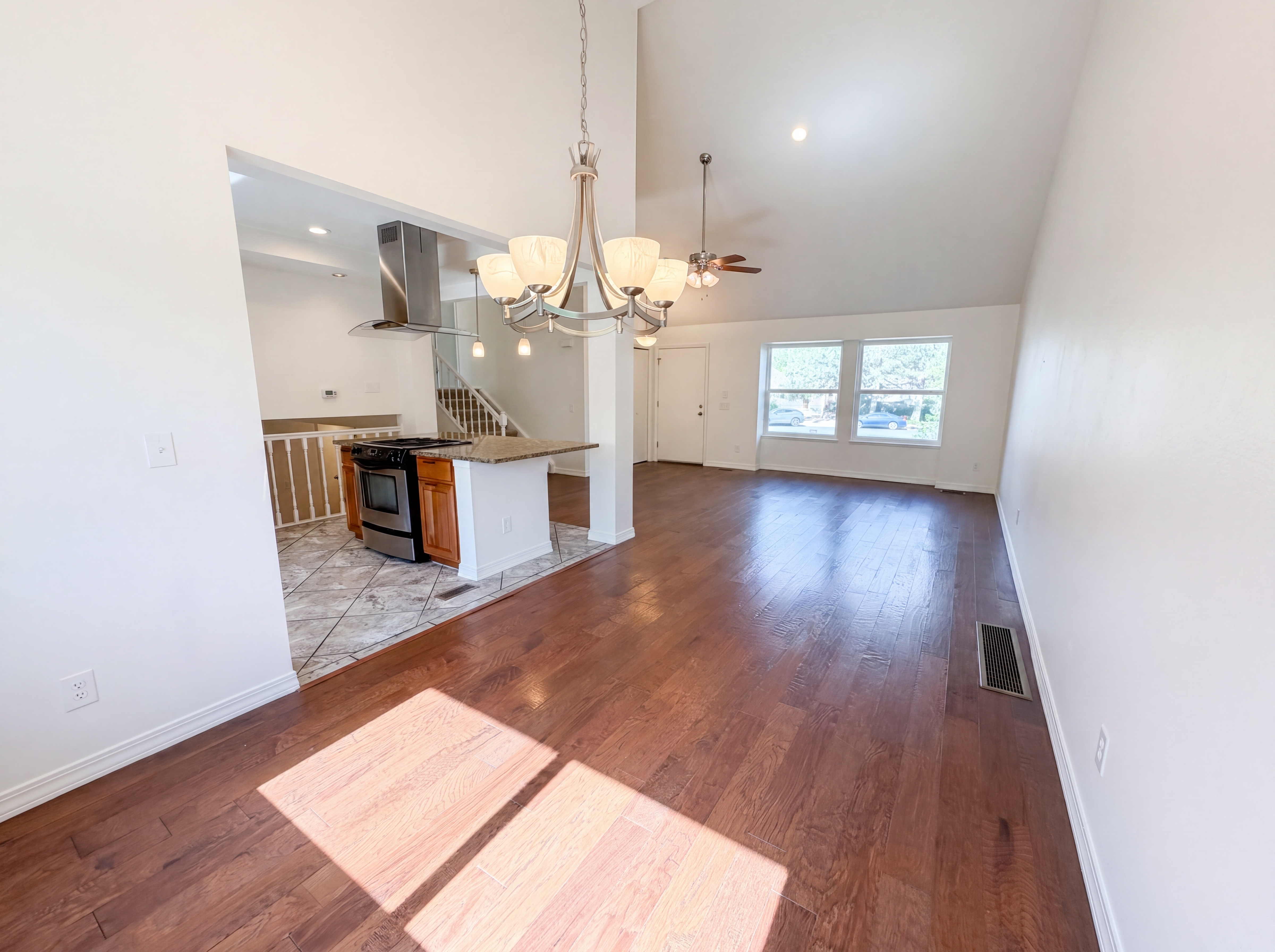 Photo 11 of 42 of 10330 E Weaver Pl, Englewood, CO