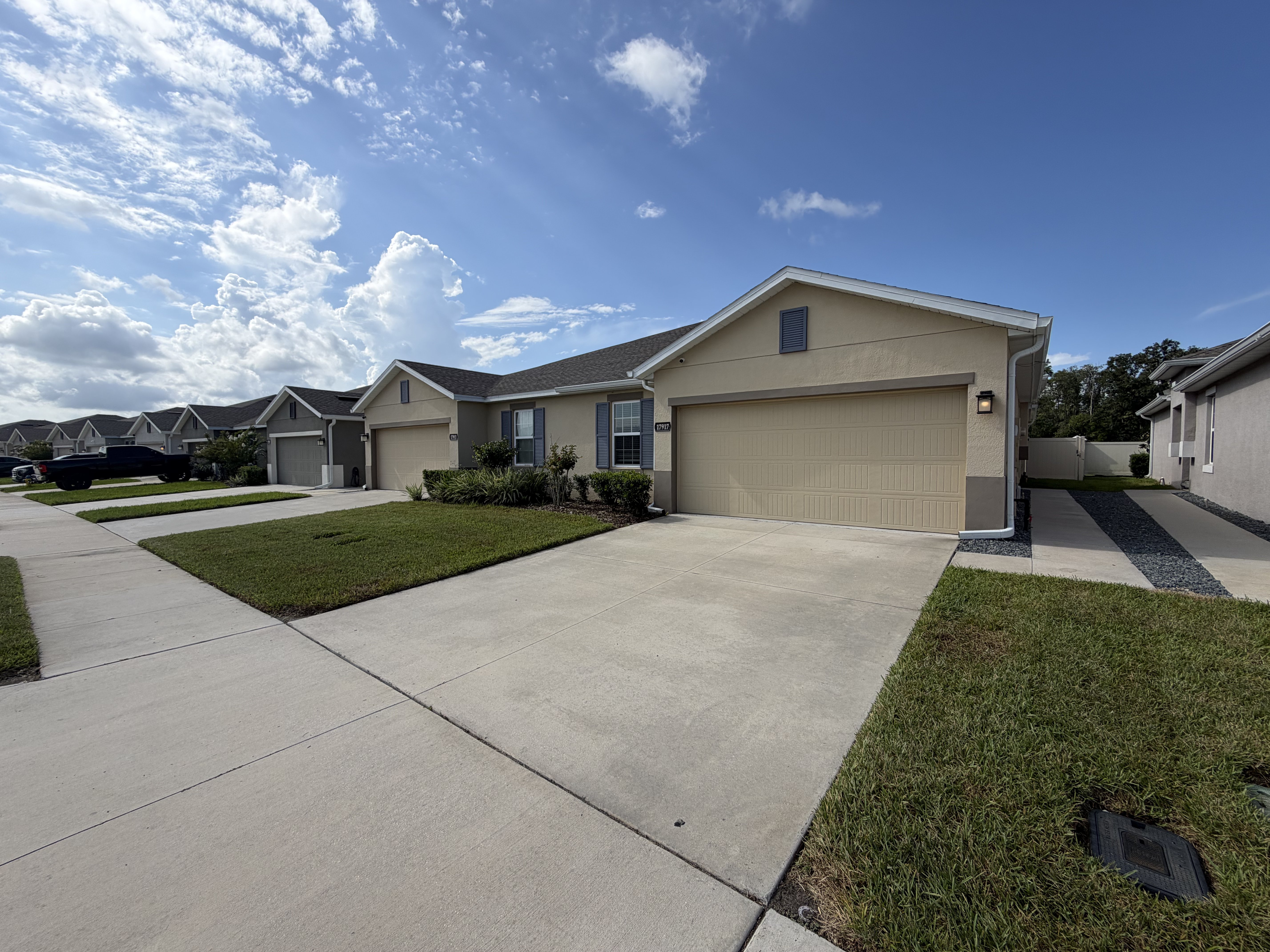 Photo 24 of 32 of 17917 Turning Leaf Cir, Land O Lakes, FL