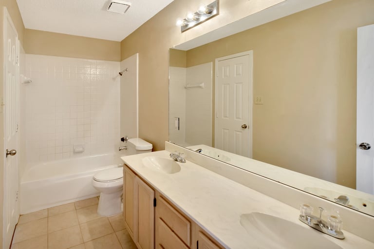 Photo 16 of 18 - 8721 Mystic Trl, Fort Worth, TX 76118