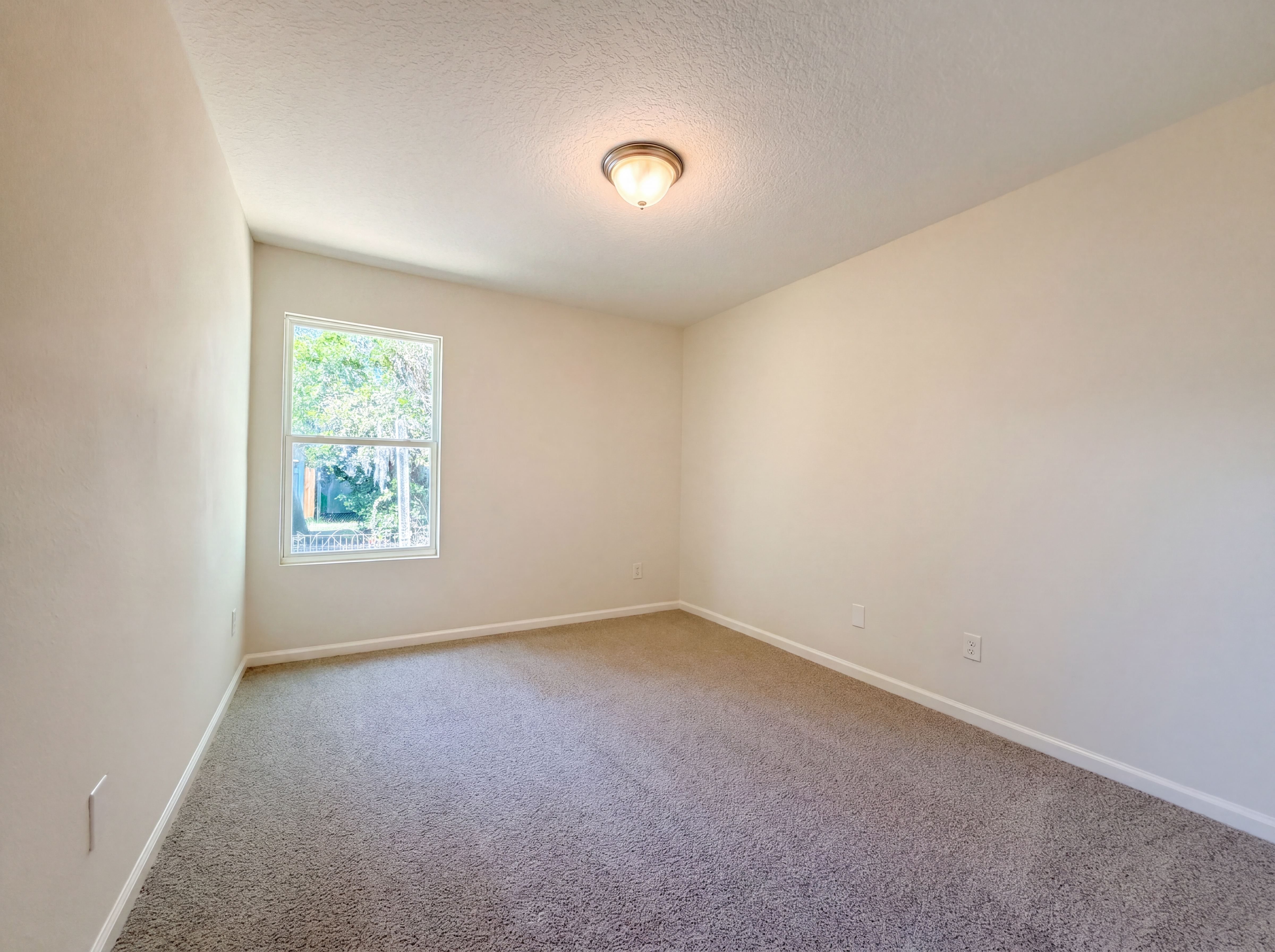 Photo 13 of 23 of 5925 Davon St, Jacksonville, FL