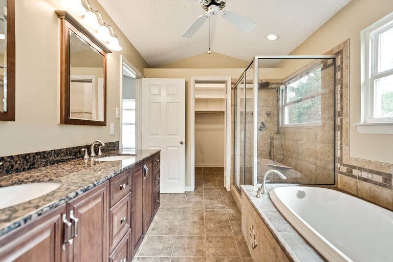 Photo 20 of 32 - 1532 Fuqua Dr, Flower Mound, TX 75028