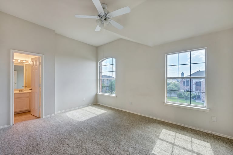 Photo 23 of 32 - 9900 Shelburne Rd, Fort Worth, TX 76244