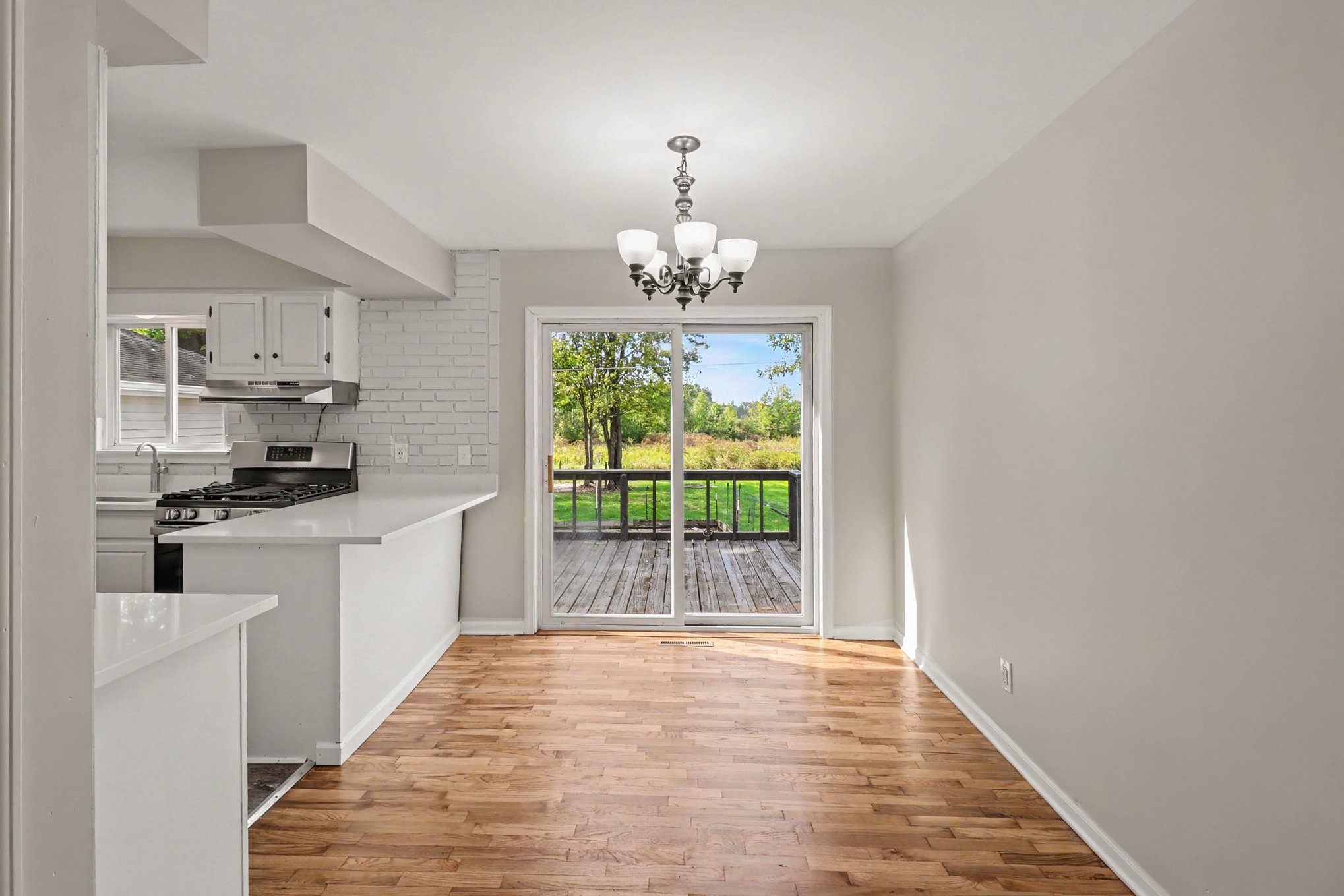 Photo 7 of 17 of 905 N Wilder Rd, Lapeer, MI