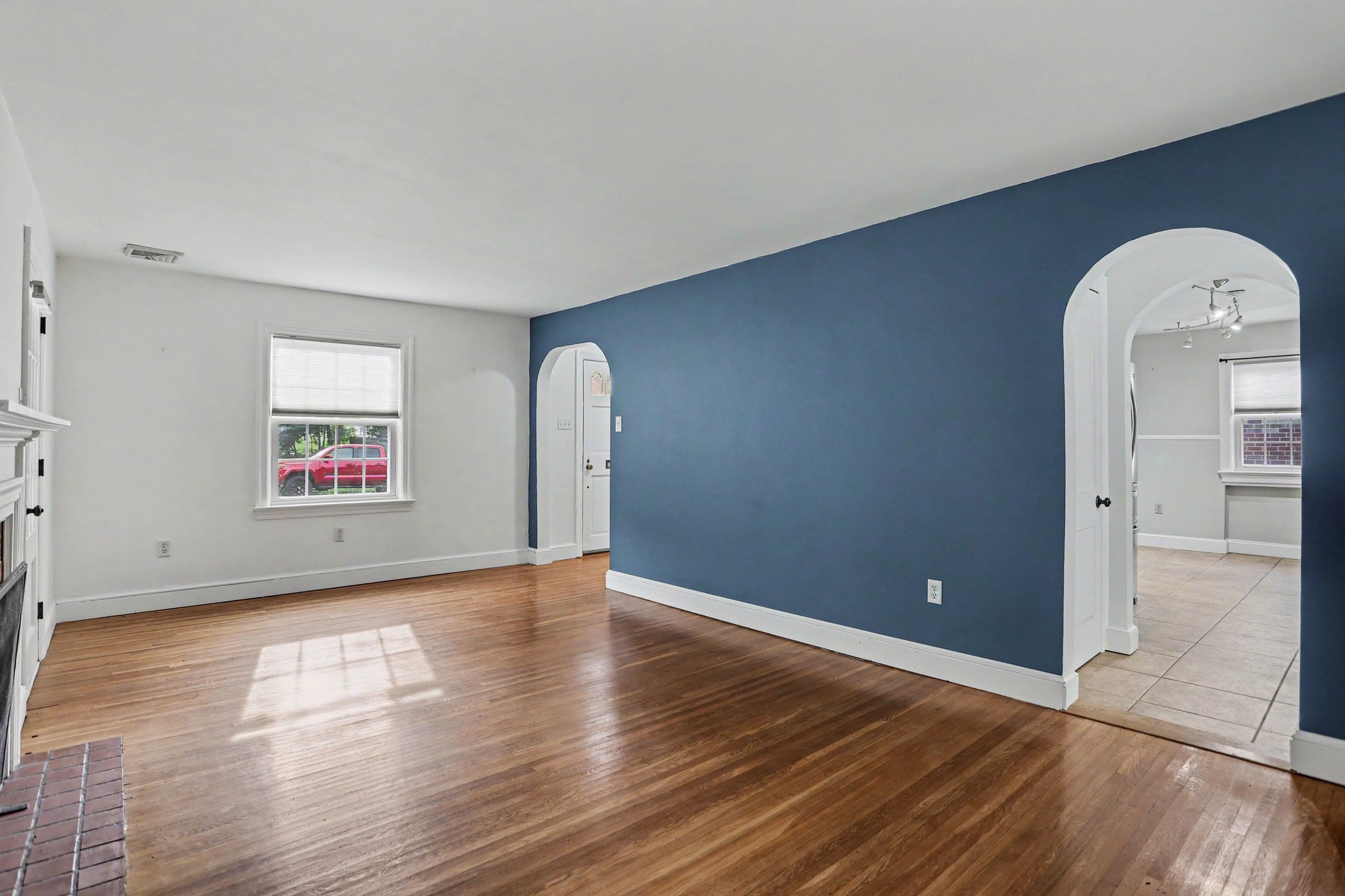 Photo 5 of 21 of 218 N Gotwalt St, York, PA