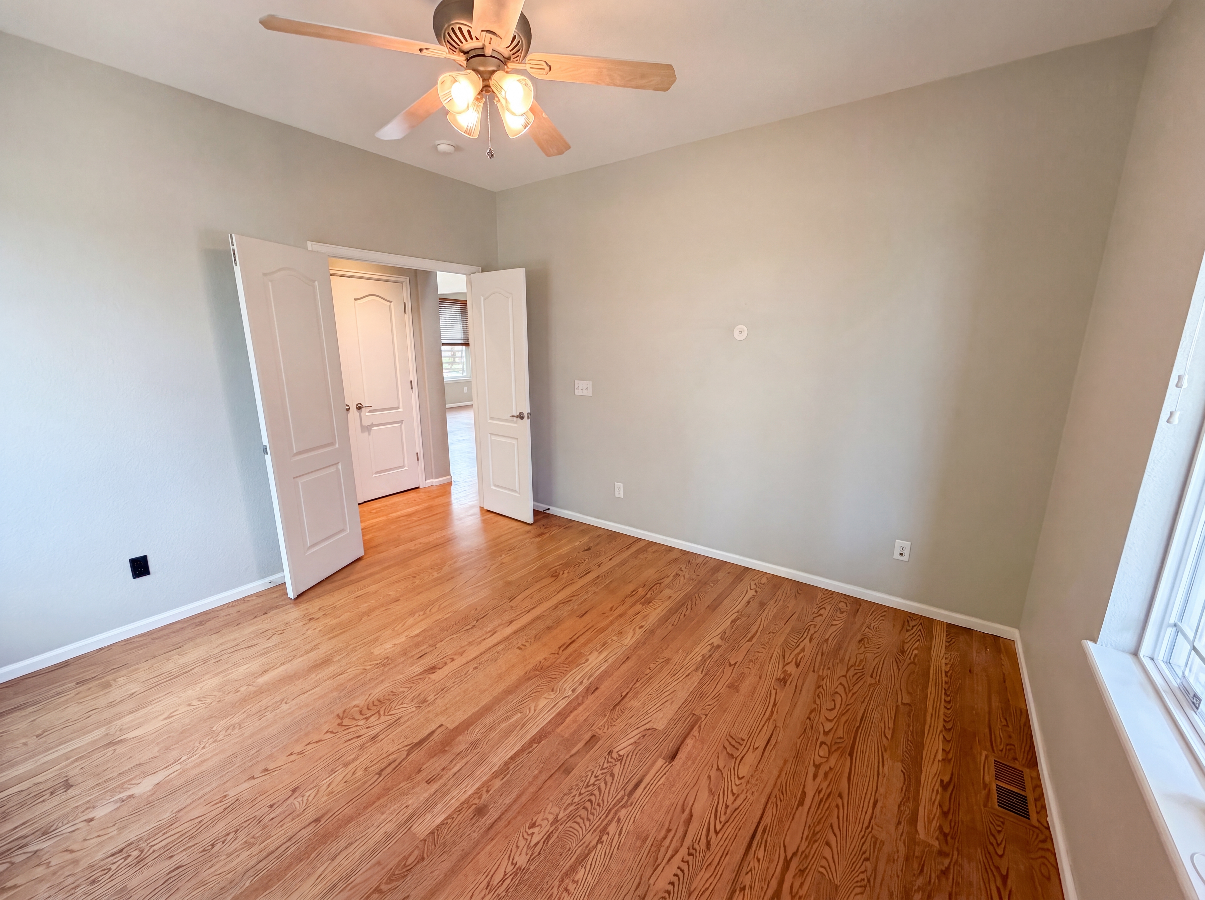 Photo 12 of 34 of 10494 Ouray St, Commerce City, CO