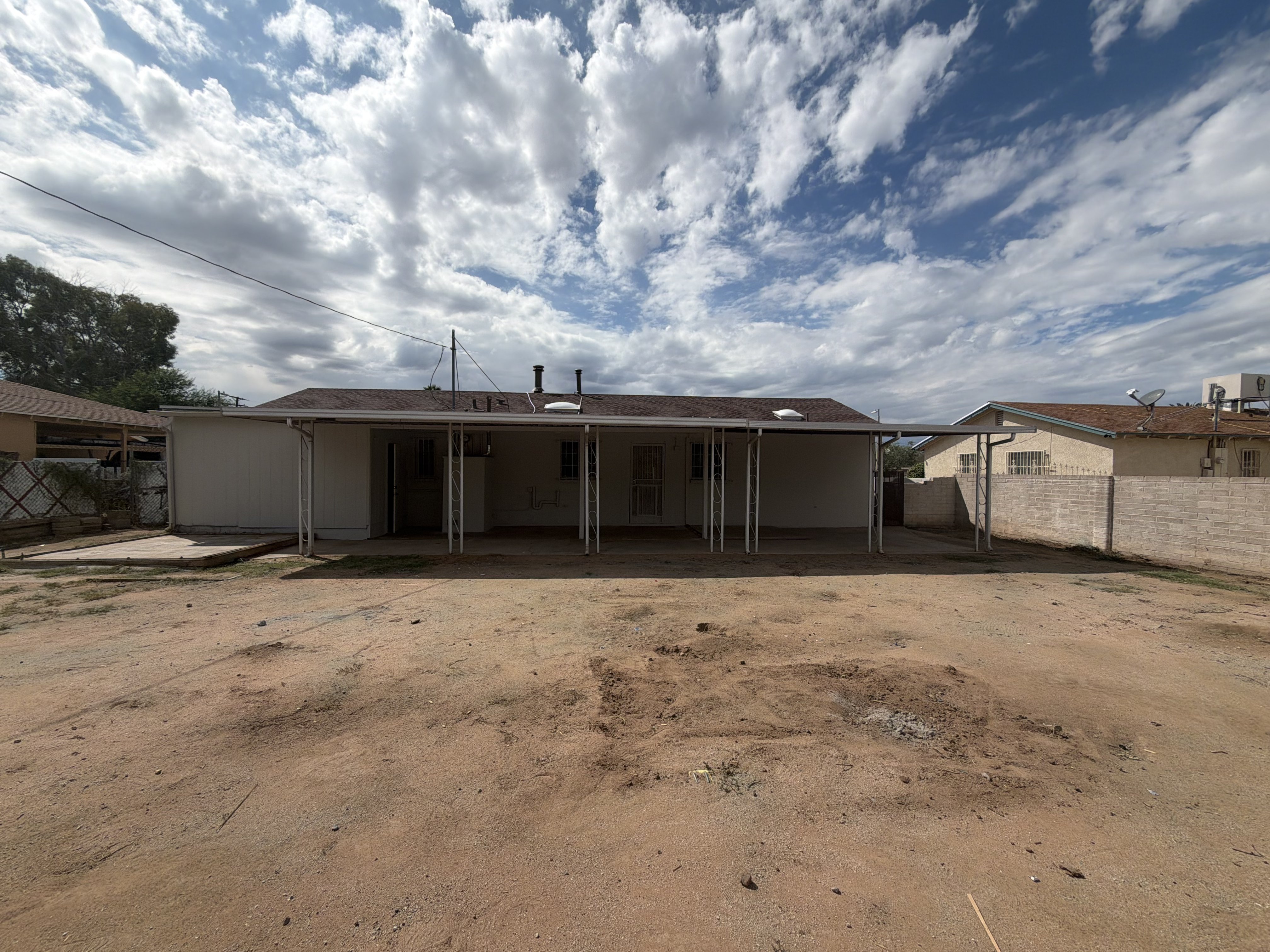 Photo 5 of 29 of 1621 S Bristol Ave, Tucson, AZ