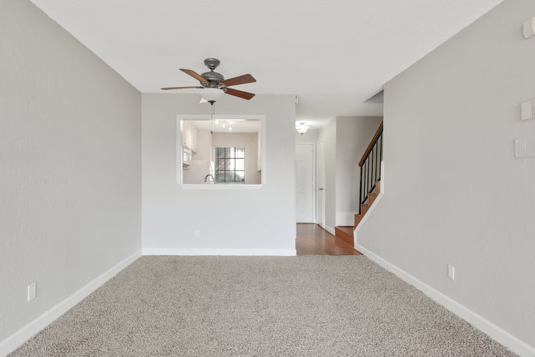 Photo 10 of 25 - 7317 Kingswood Cir, Fort Worth, TX 76133