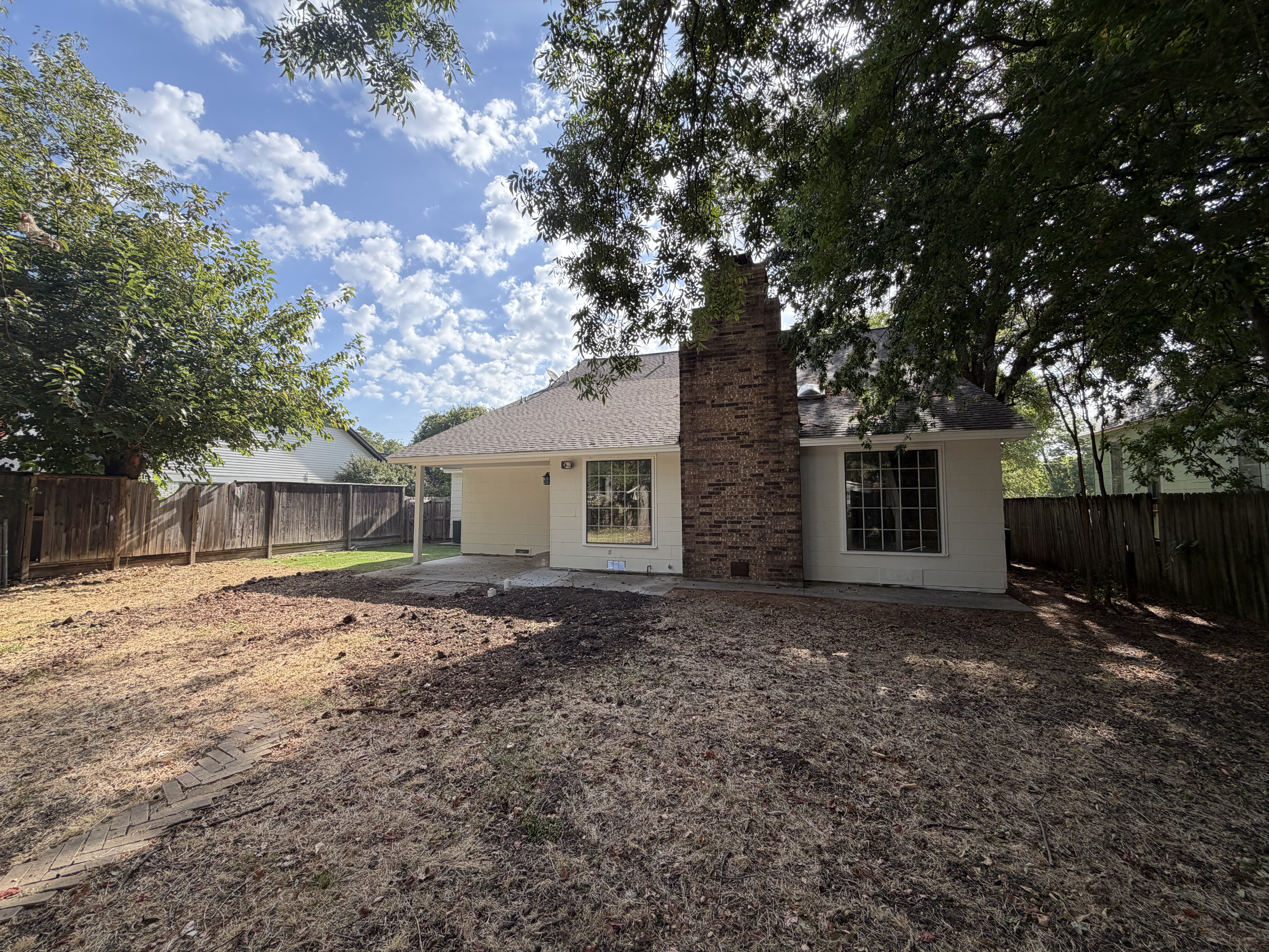 Photo 4 of 21 of 923 S Lindsay St, Gainesville, TX