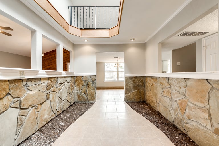 Photo 4 of 28 - 2946 Columbine Dr, Grapevine, TX 76051